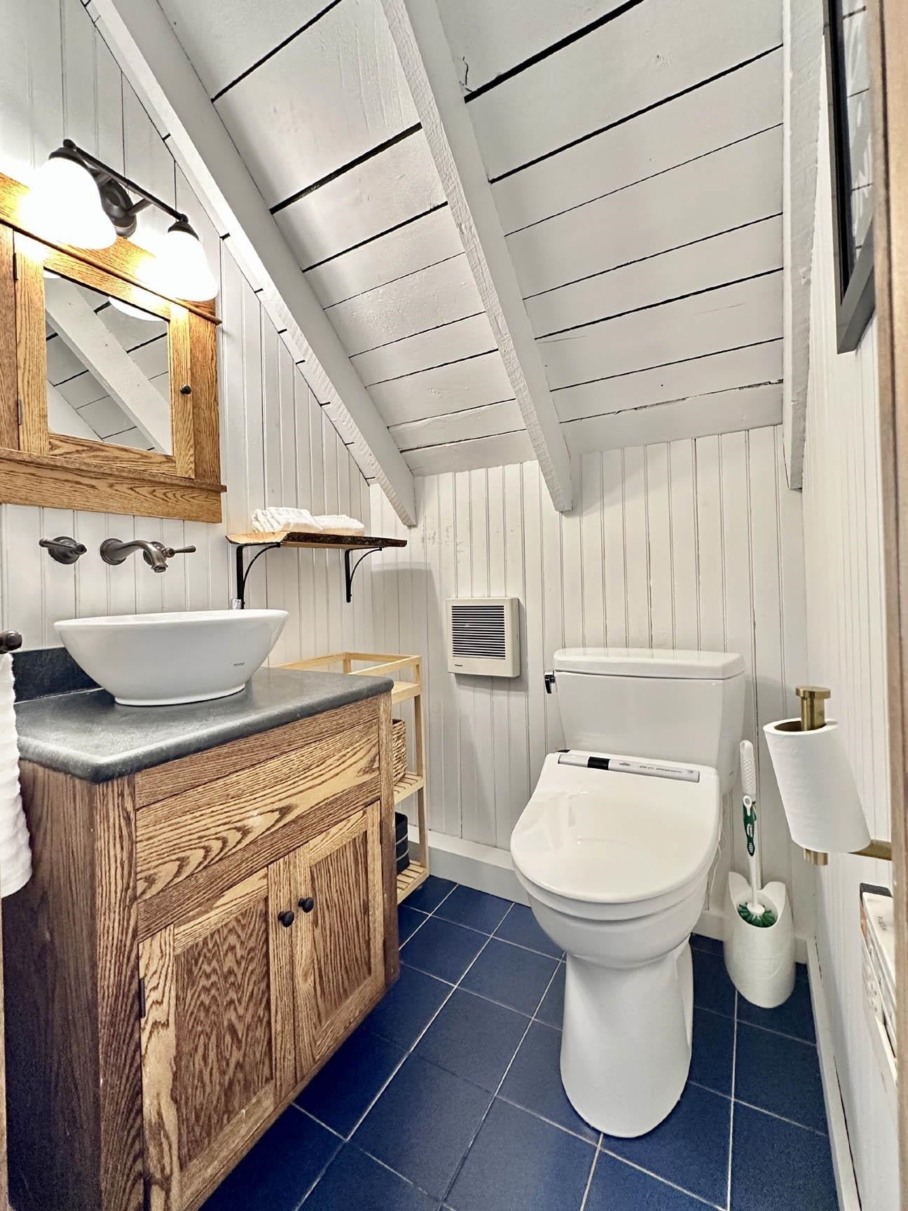 Bristol, New Hampshire, 03222, United States, 2 Bedrooms Bedrooms, ,Residential,For Sale,1933132
