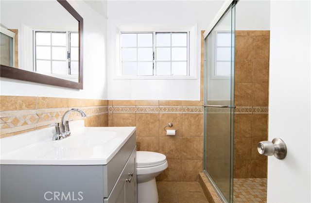 Lakewood, California, 90712, United States, 3 Bedrooms Bedrooms, ,2 BathroomsBathrooms,Residential,For Sale,1986109