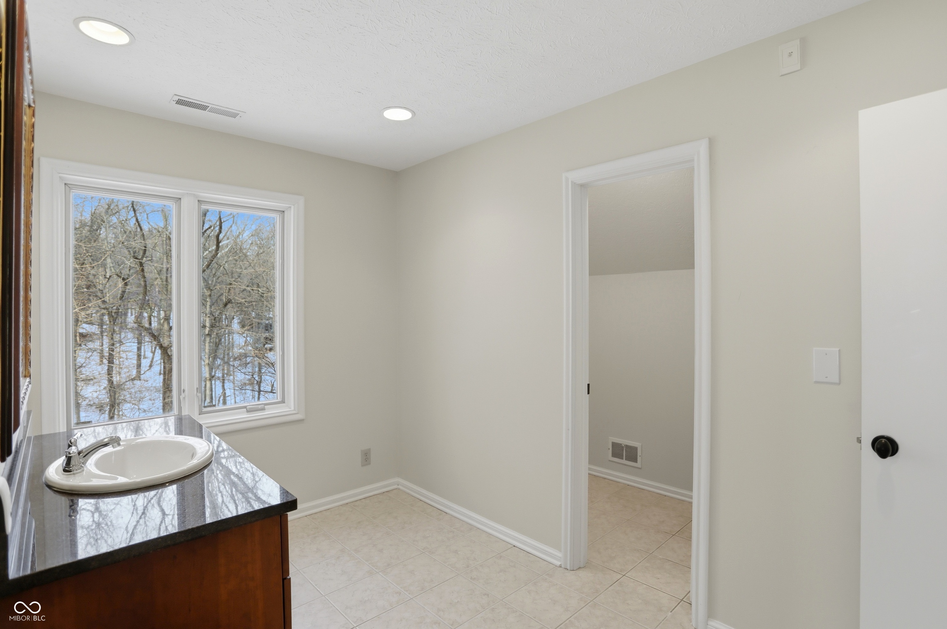 Indianapolis, Indiana, 46256, United States, 6 Bedrooms Bedrooms, ,10 BathroomsBathrooms,Residential,For Sale,2016946