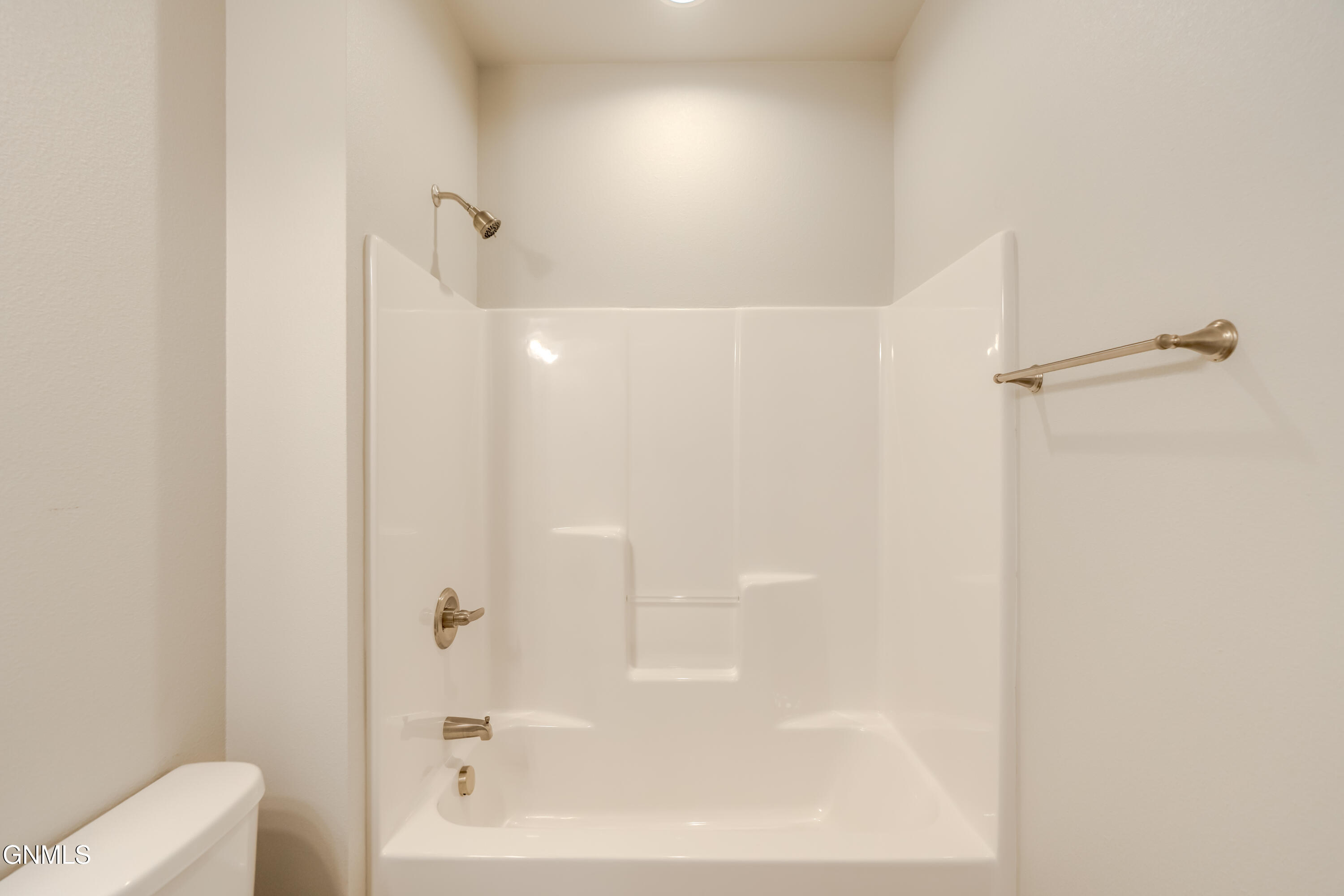 Bismarck, North Dakota, 58503, United States, 4 Bedrooms Bedrooms, ,3 BathroomsBathrooms,Residential,For Sale,2035327