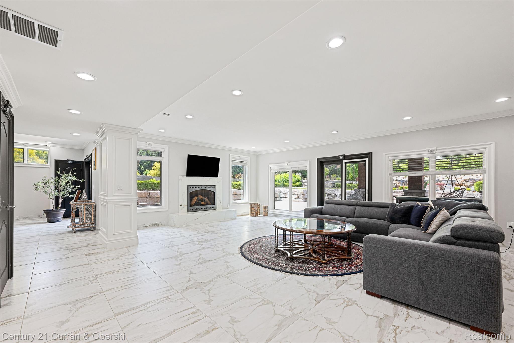 Northville Twp, Michigan, 48168, United States, 7 Bedrooms Bedrooms, ,10 BathroomsBathrooms,Residential,For Sale,1978218