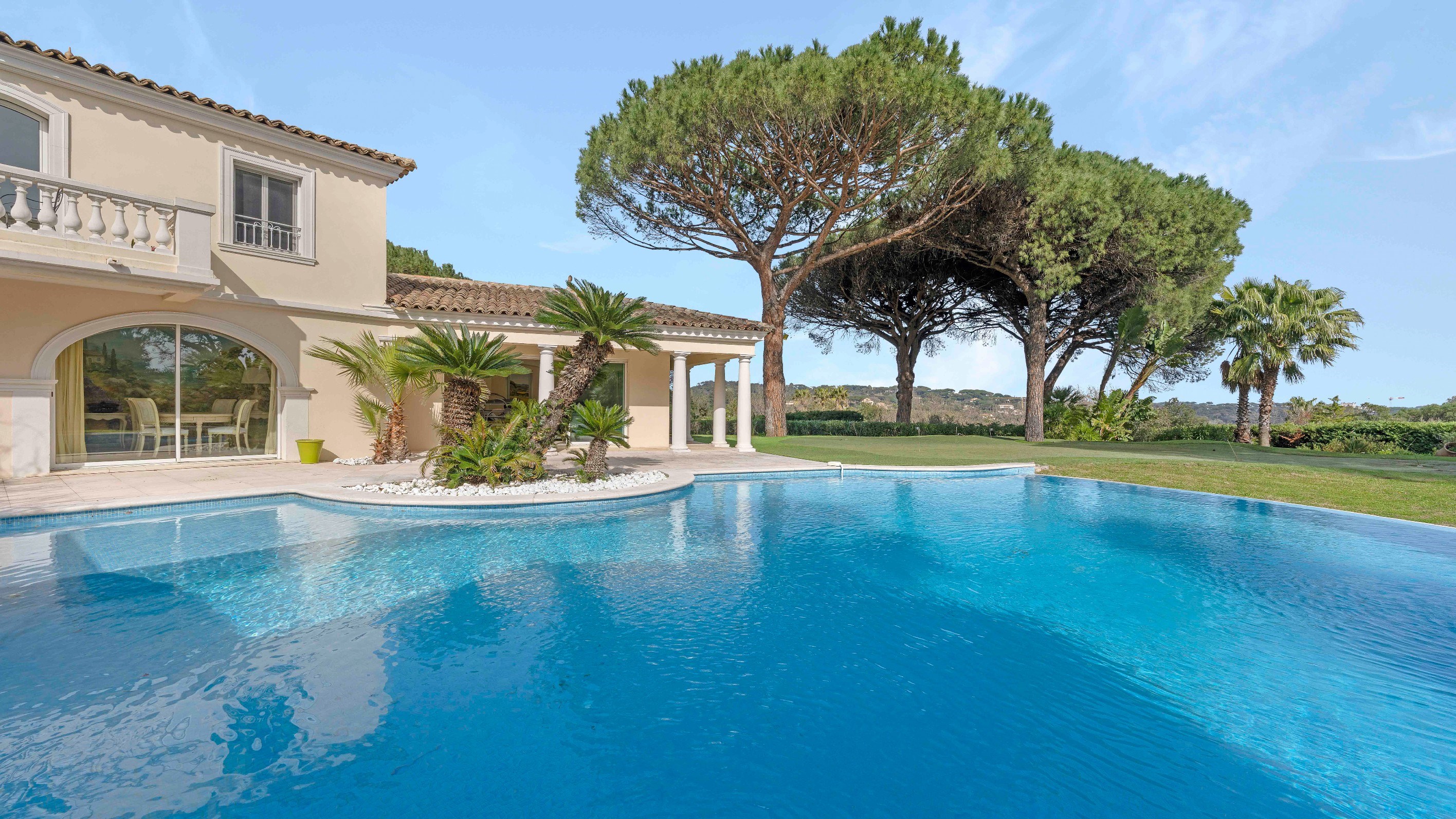  Saint-Tropez villa 300 sqm, sea view, renovation potential near Pampelonne - 物件實景