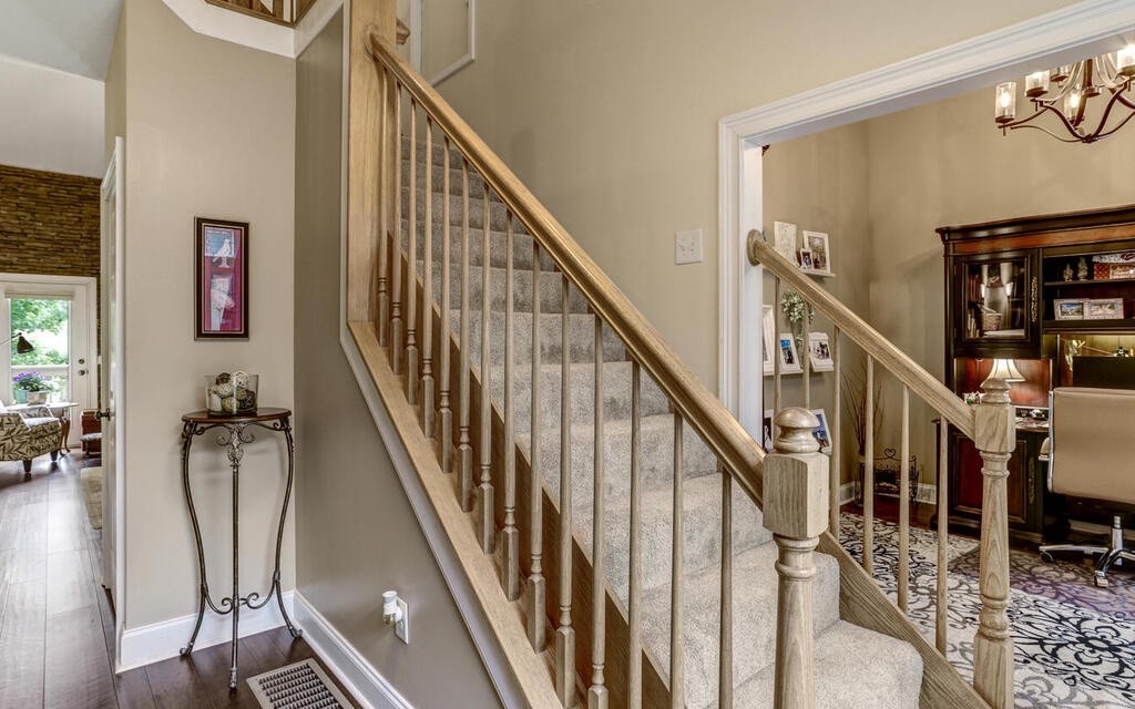 Hayesville, North Carolina, 28904, United States, 4 Bedrooms Bedrooms, ,4 BathroomsBathrooms,Residential,For Sale,1981181