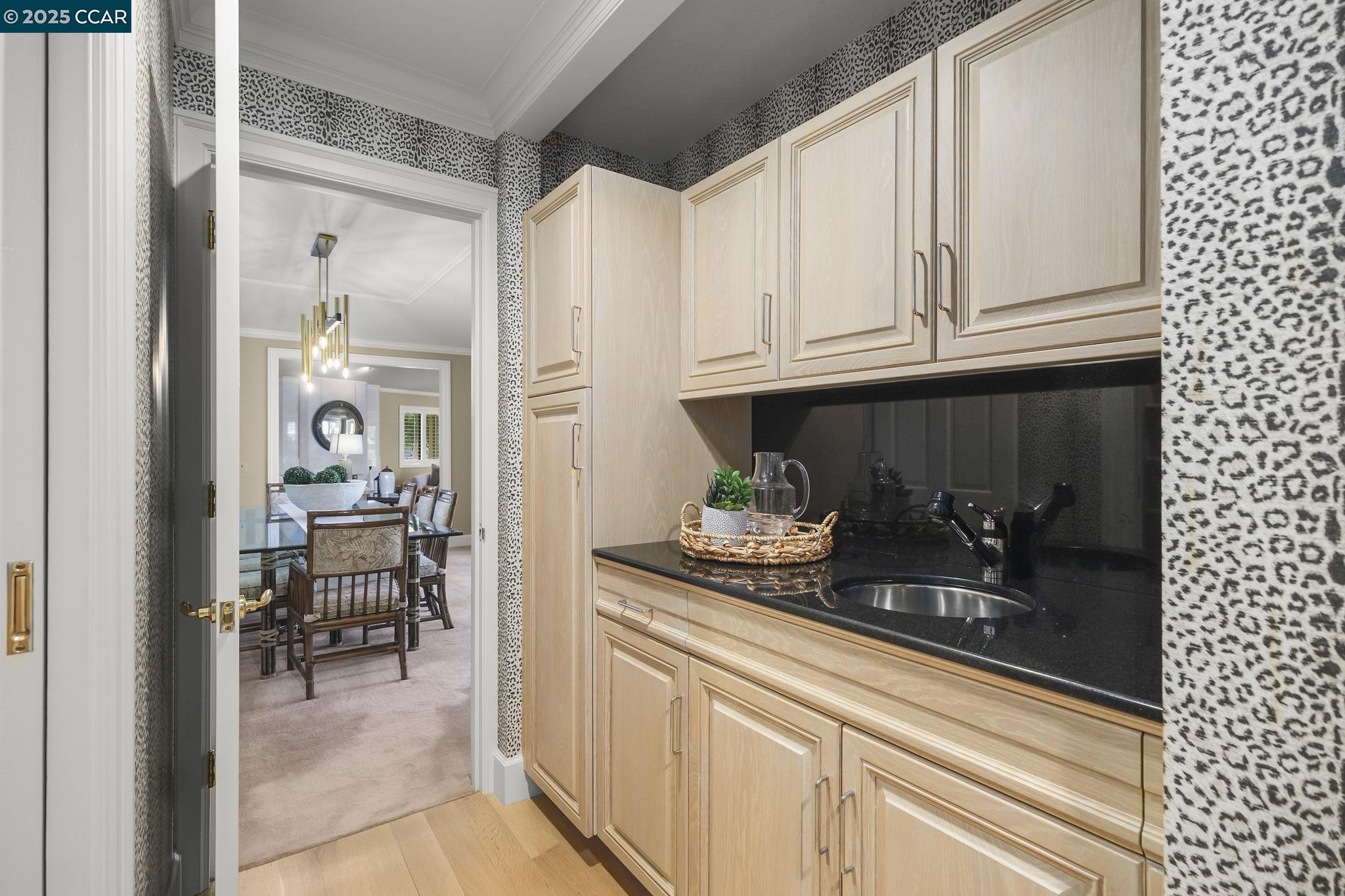 Walnut Creek, California, 94598, United States, 3 Bedrooms Bedrooms, ,3 BathroomsBathrooms,Residential,For Sale,1940979