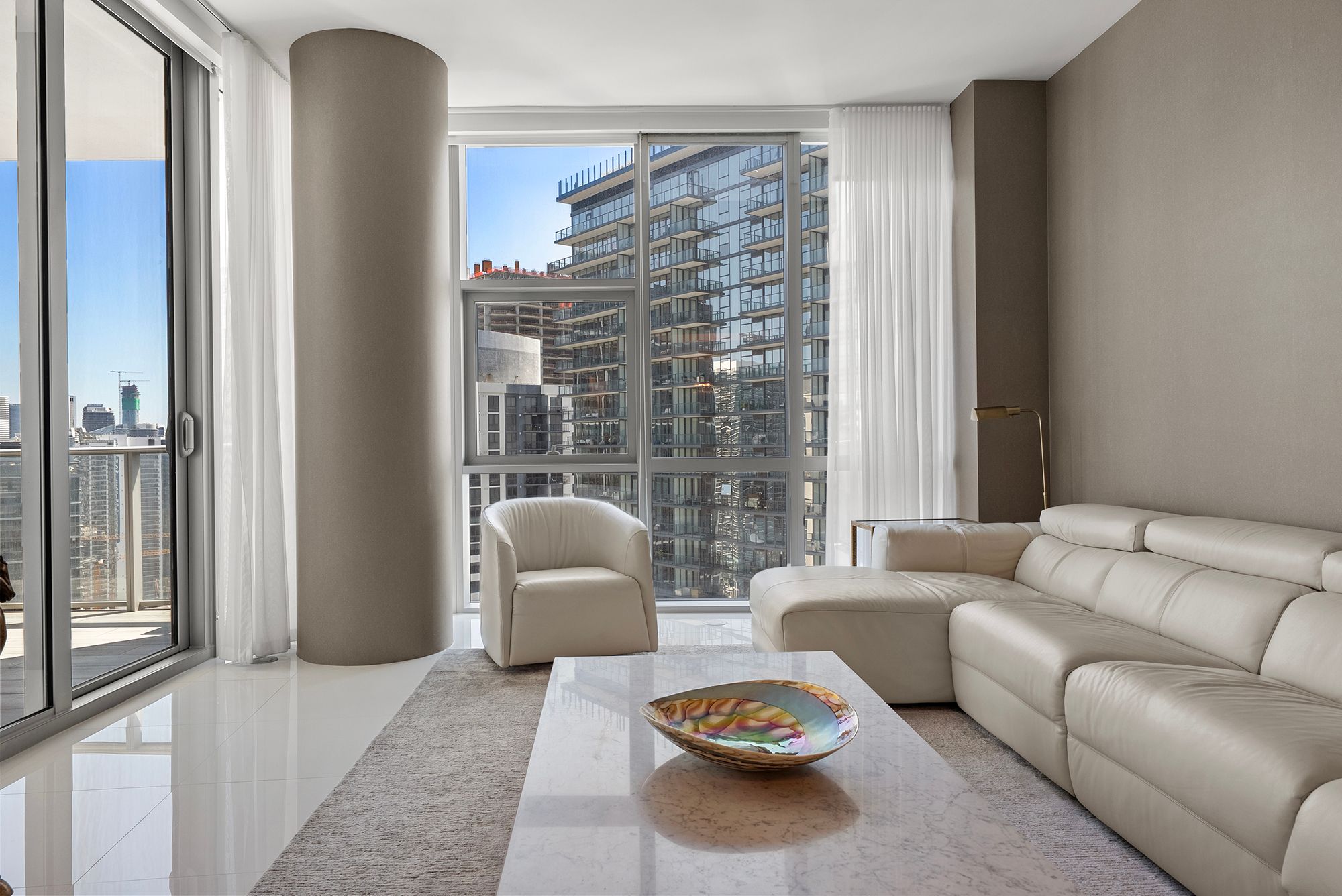  851 NE 1st Ave, Miami, FL, 33132 - 物件實景