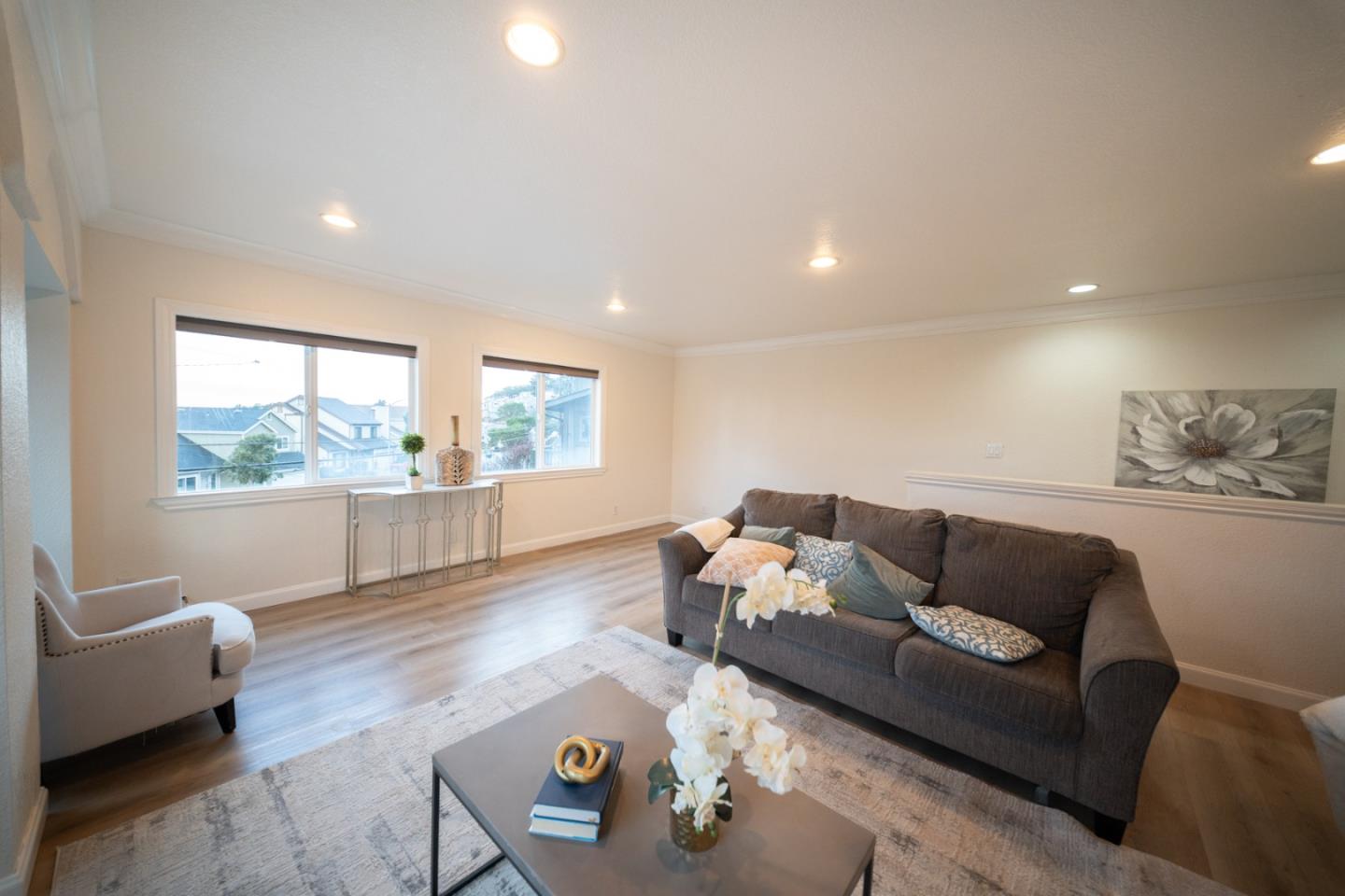 Pacifica, California, 94044, United States, 4 Bedrooms Bedrooms, ,5 BathroomsBathrooms,Residential,For Sale,1988346