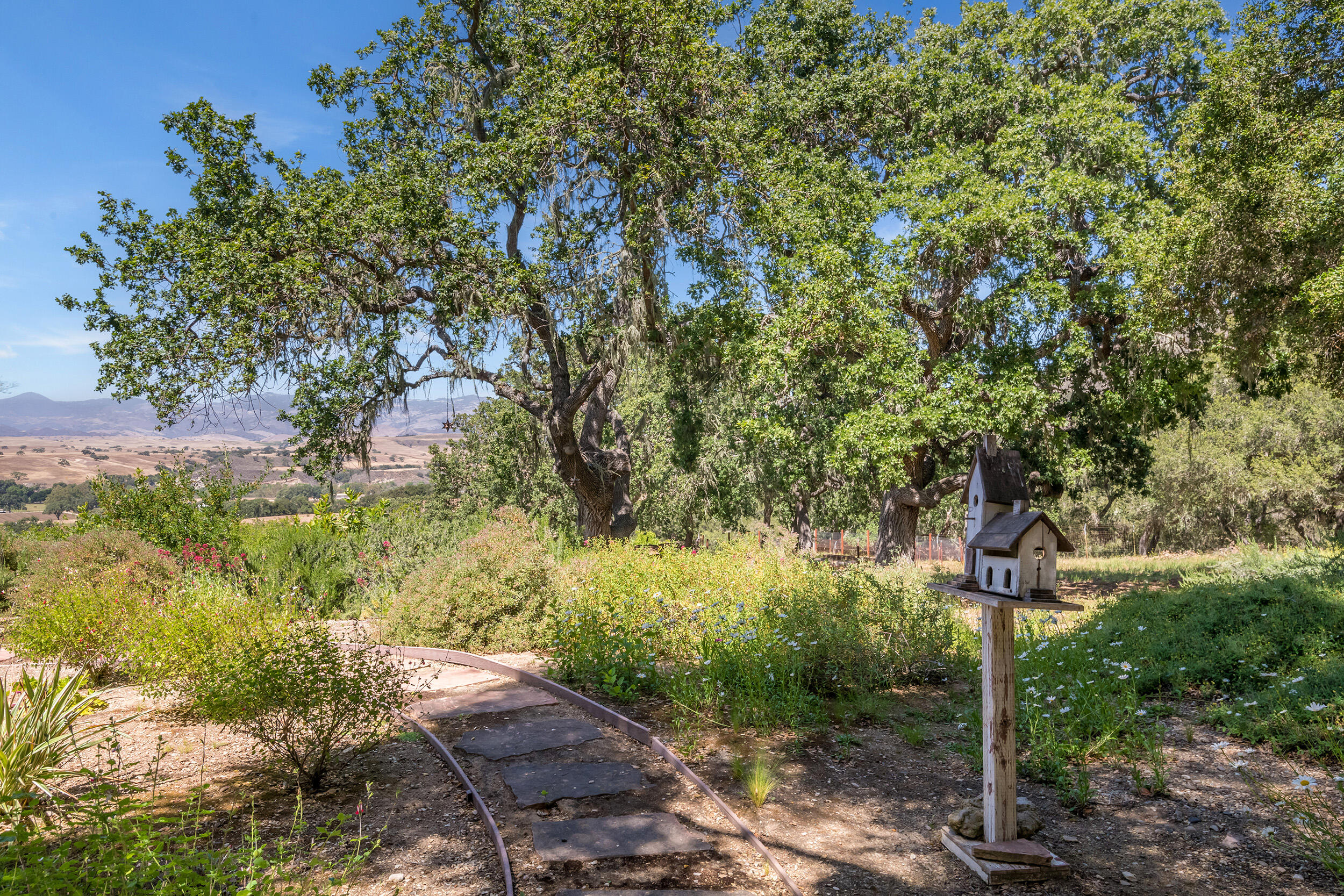 Santa Ynez, California, 93460, United States, 3 Bedrooms Bedrooms, ,6 BathroomsBathrooms,Residential,For Sale,1709883