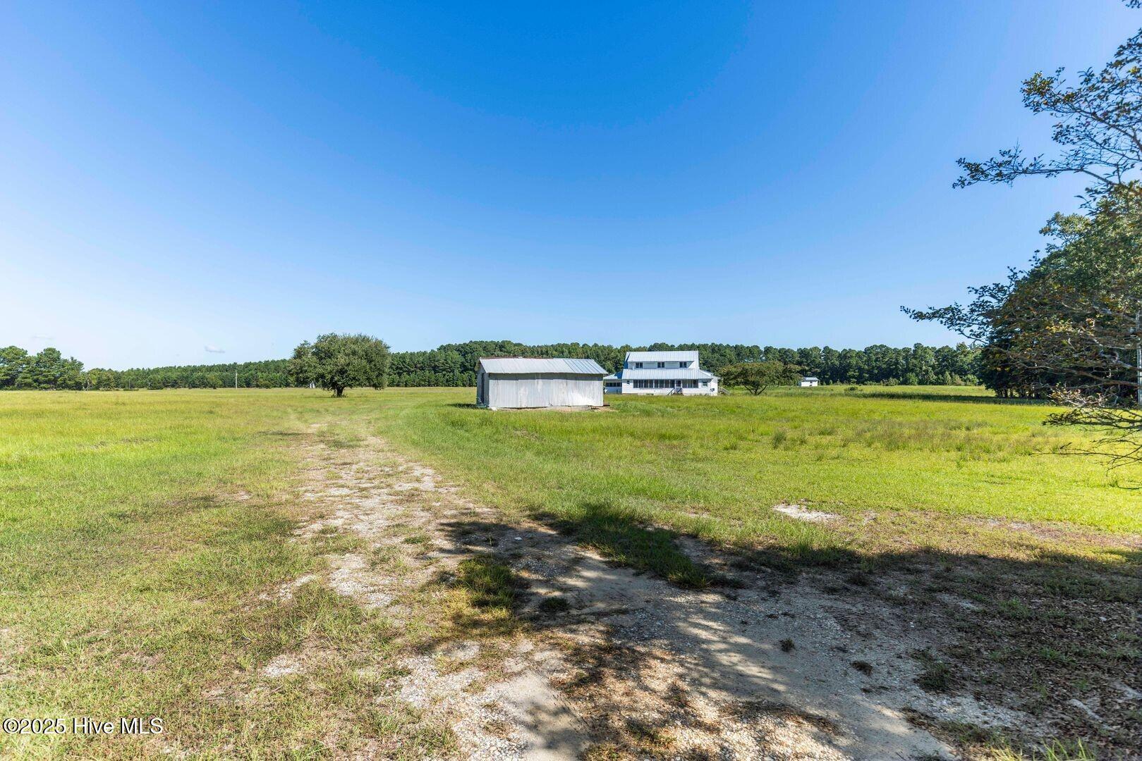Harrells, North Carolina, 28444, United States, 4 Bedrooms Bedrooms, ,5 BathroomsBathrooms,Residential,For Sale,1955084