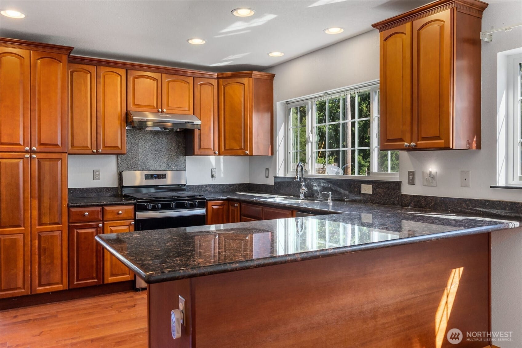 Olympia, Washington, 98512, United States, 2 Bedrooms Bedrooms, ,1 BathroomBathrooms,Residential,For Sale,1885373