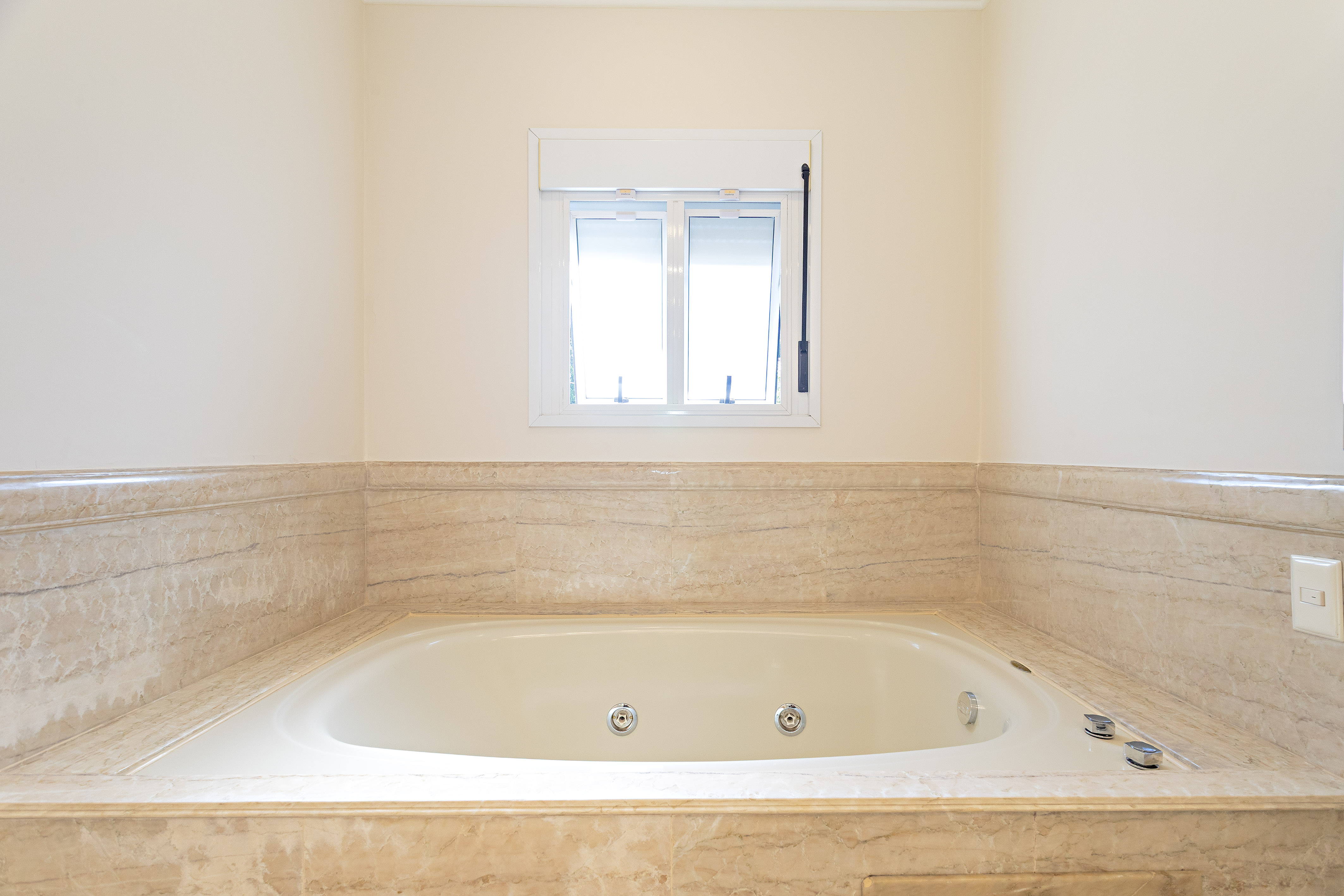  Fully renovated residence with five suites on a gated street in Pacaembu - 物件實景