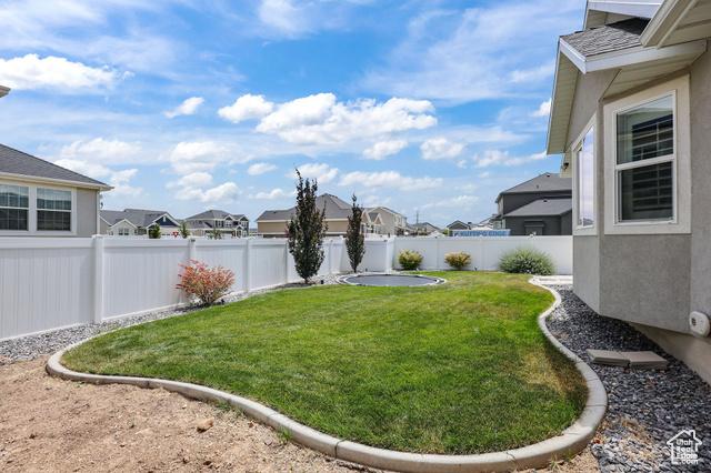 West Jordan, Utah, 84081, United States, 4 Bedrooms Bedrooms, ,3 BathroomsBathrooms,Residential,For Sale,1935106