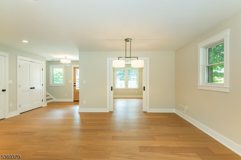 Essex Fells Twp., New Jersey, 07021, United States, 4 Bedrooms Bedrooms, ,4 BathroomsBathrooms,Residential,For Sale,1885303
