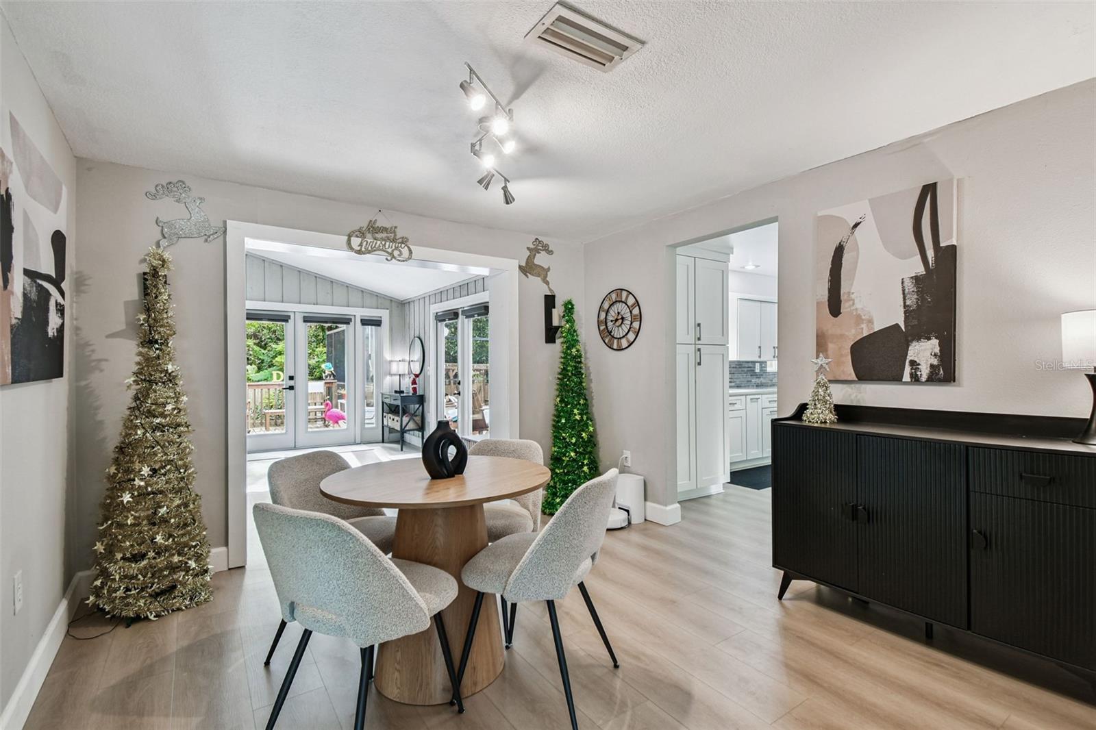 Safety Harbor, Florida, 34695, United States, 2 Bedrooms Bedrooms, ,2 BathroomsBathrooms,Residential,For Sale,2005767