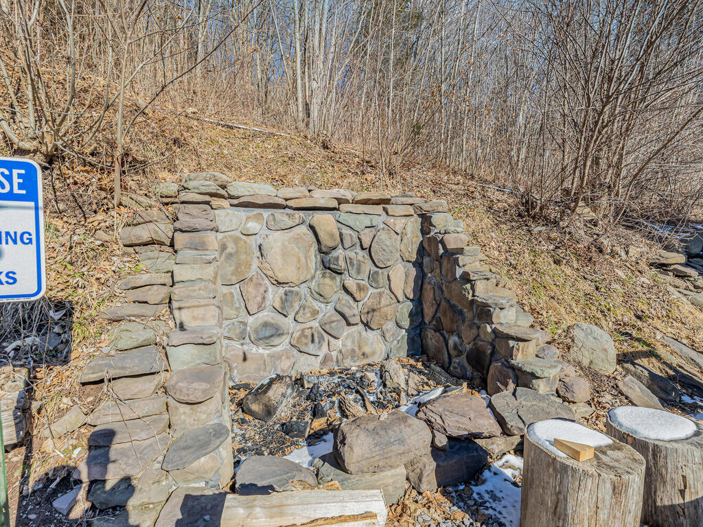 Middletown, New York, 12406, United States, ,1 BathroomBathrooms,Residential,For Sale,1976639