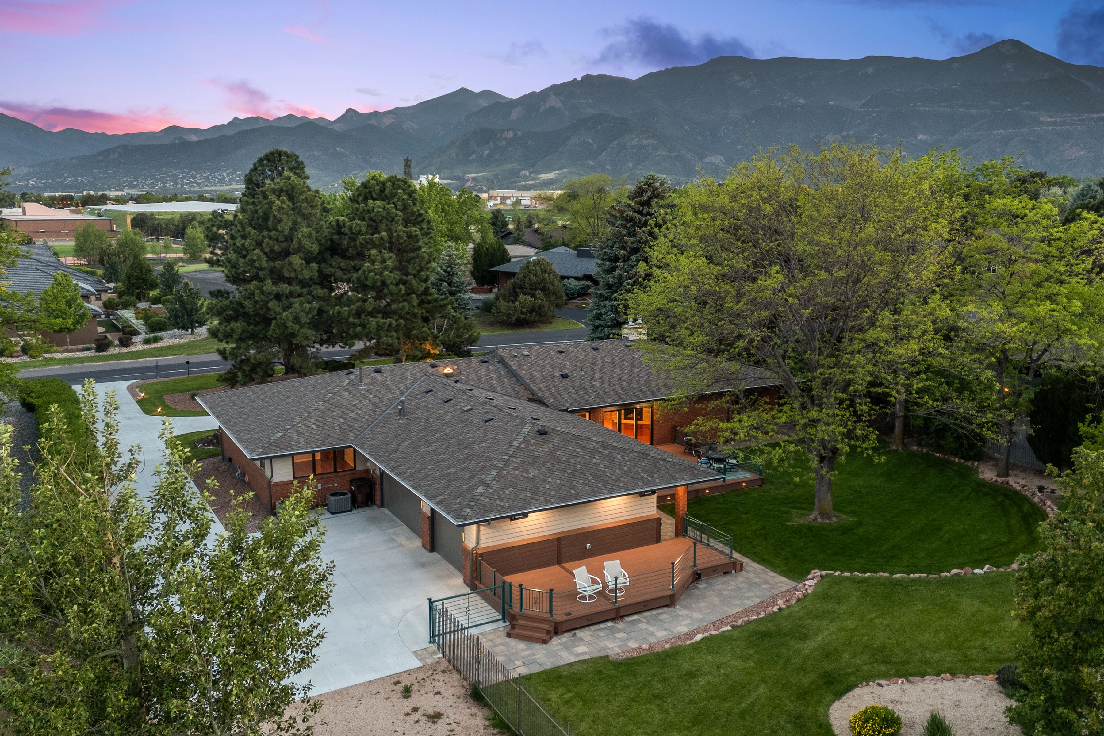  Main Level Living, Backs to Golf Course - 物件實景