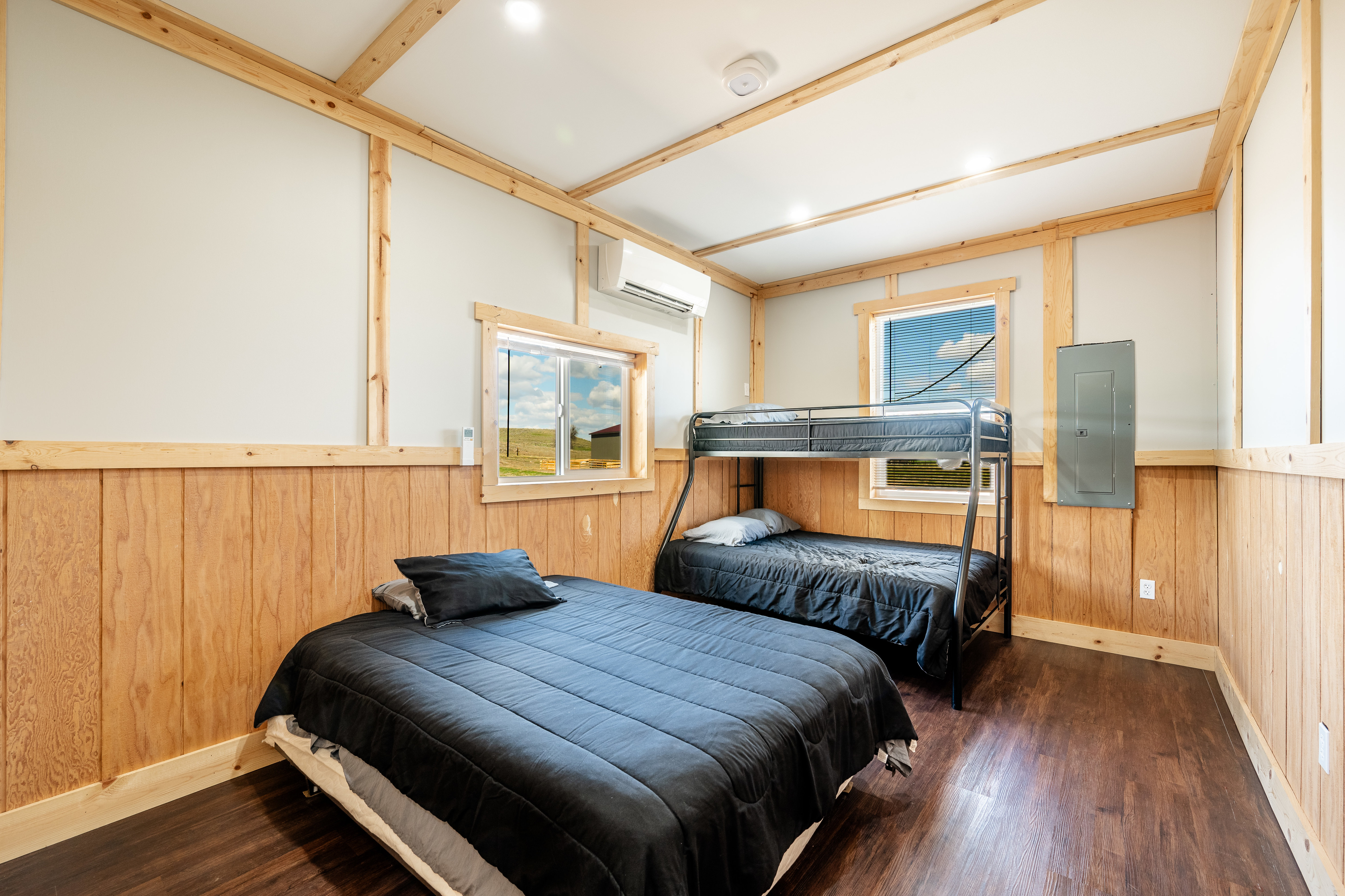 Ranchester, Wyoming, 82839, United States, 2 Bedrooms Bedrooms, ,1 BathroomBathrooms,Residential,For Sale,1813697