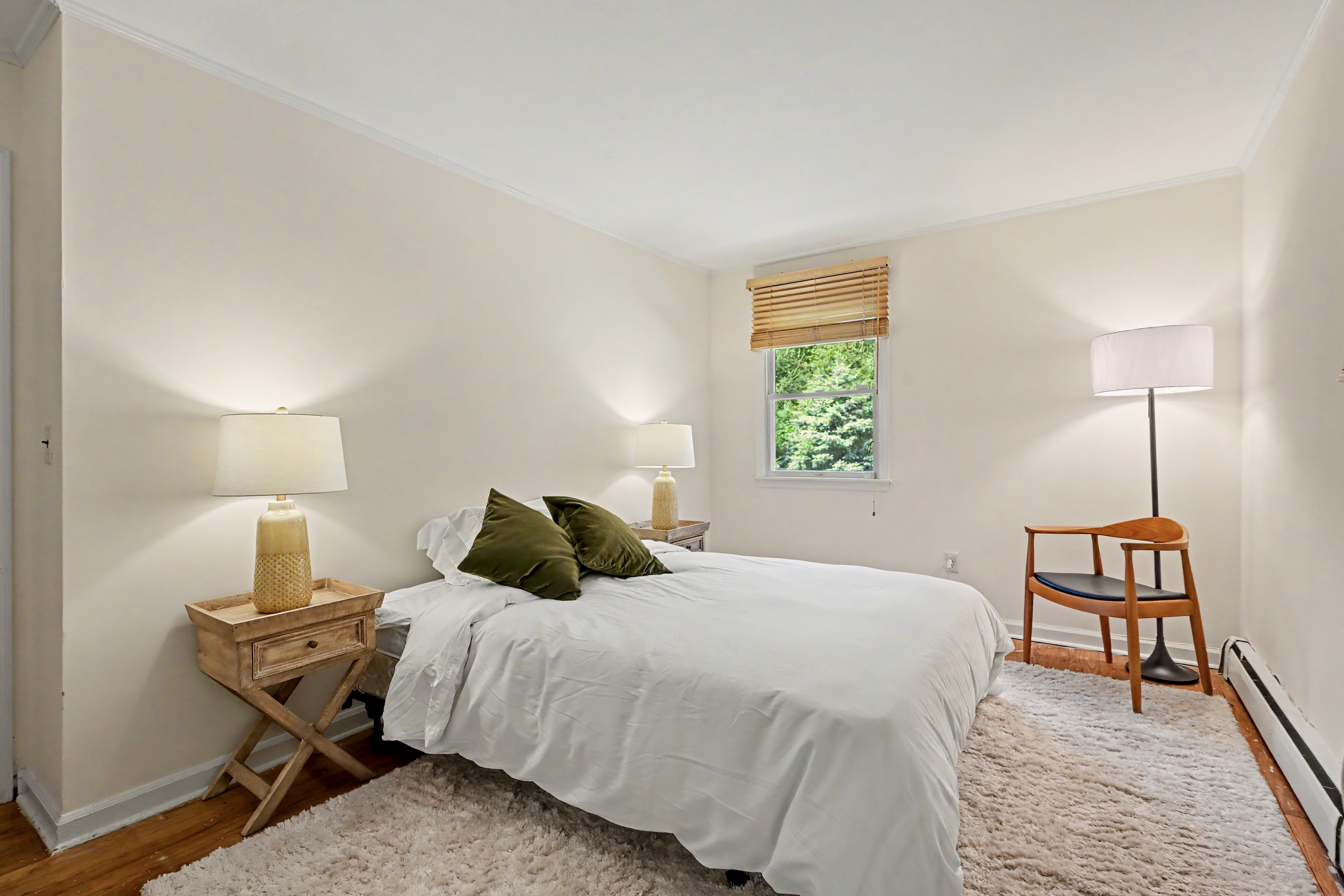  Sun-Drenched Contemporary Colonial Nestled on Two Picturesque Acres - 物件實景