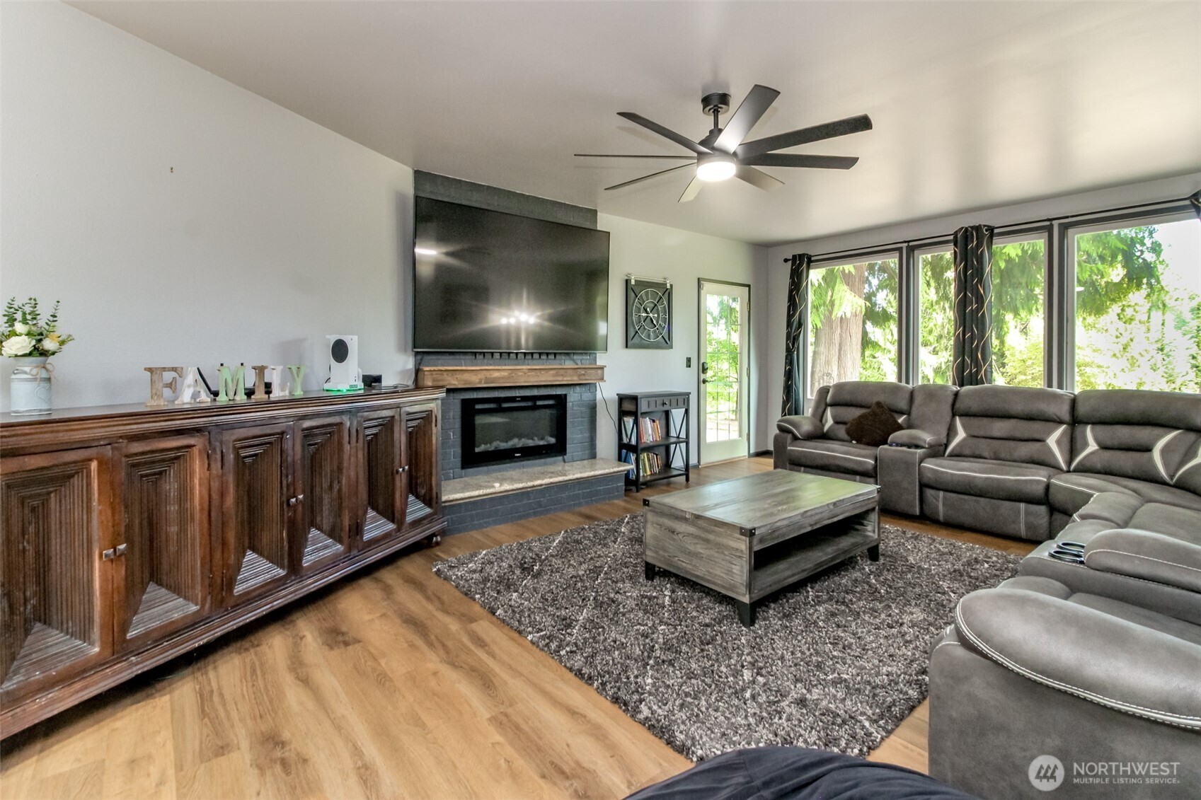 Graham, Washington, 98338, United States, 3 Bedrooms Bedrooms, ,1 BathroomBathrooms,Residential,For Sale,1981421