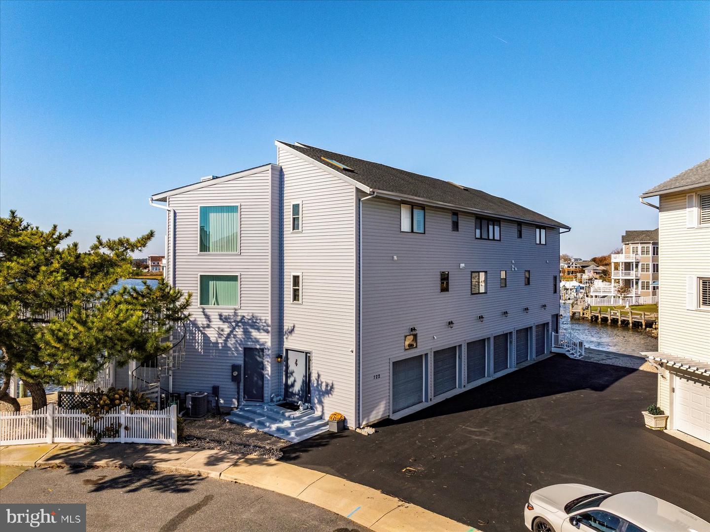 Ocean City, Maryland, 21842, United States, 3 Bedrooms Bedrooms, ,4 BathroomsBathrooms,Residential,For Sale,1986506