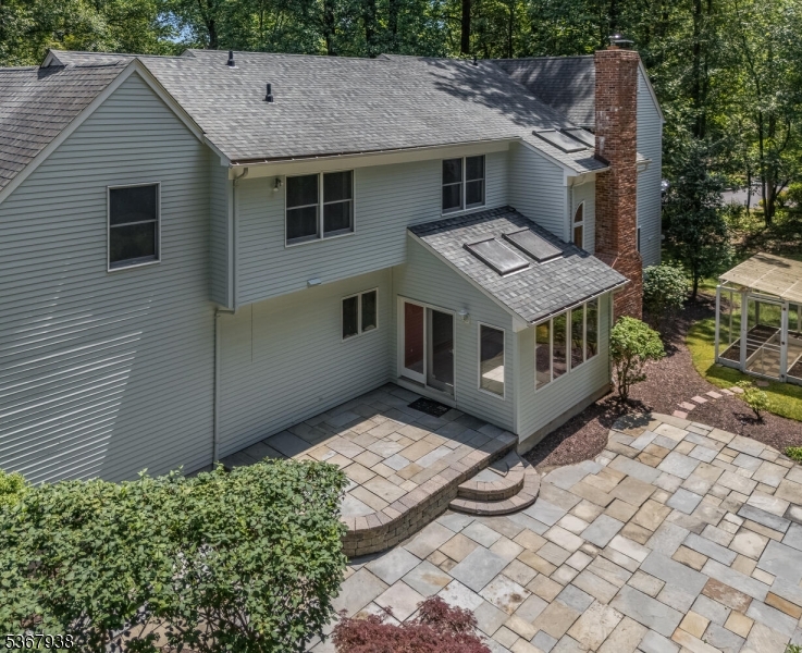 Raritan Twp., New Jersey, 08822, United States, 4 Bedrooms Bedrooms, ,3 BathroomsBathrooms,Residential,For Sale,1988299