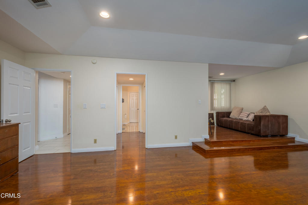 Oxnard, California, 93030, United States, 3 Bedrooms Bedrooms, ,3 BathroomsBathrooms,Residential,For Sale,1979295