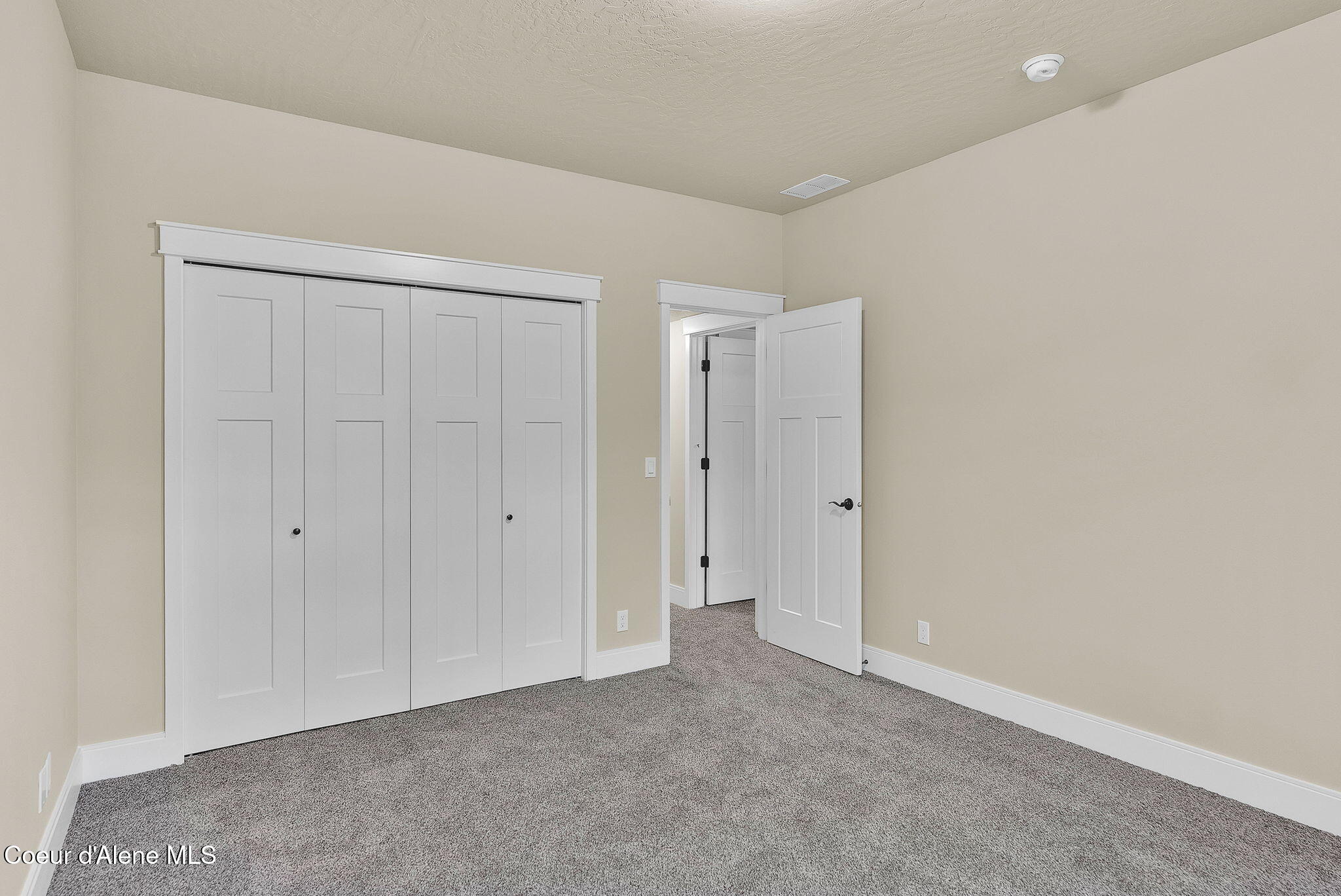 Rathdrum, Idaho, 83858, United States, 6 Bedrooms Bedrooms, ,1 BathroomBathrooms,Residential,For Sale,1989161