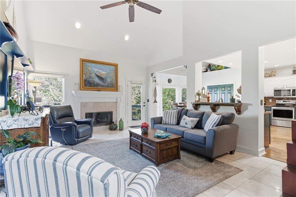 Gainesville, Georgia, 30504, United States, 3 Bedrooms Bedrooms, ,4 BathroomsBathrooms,Residential,For Sale,2037853