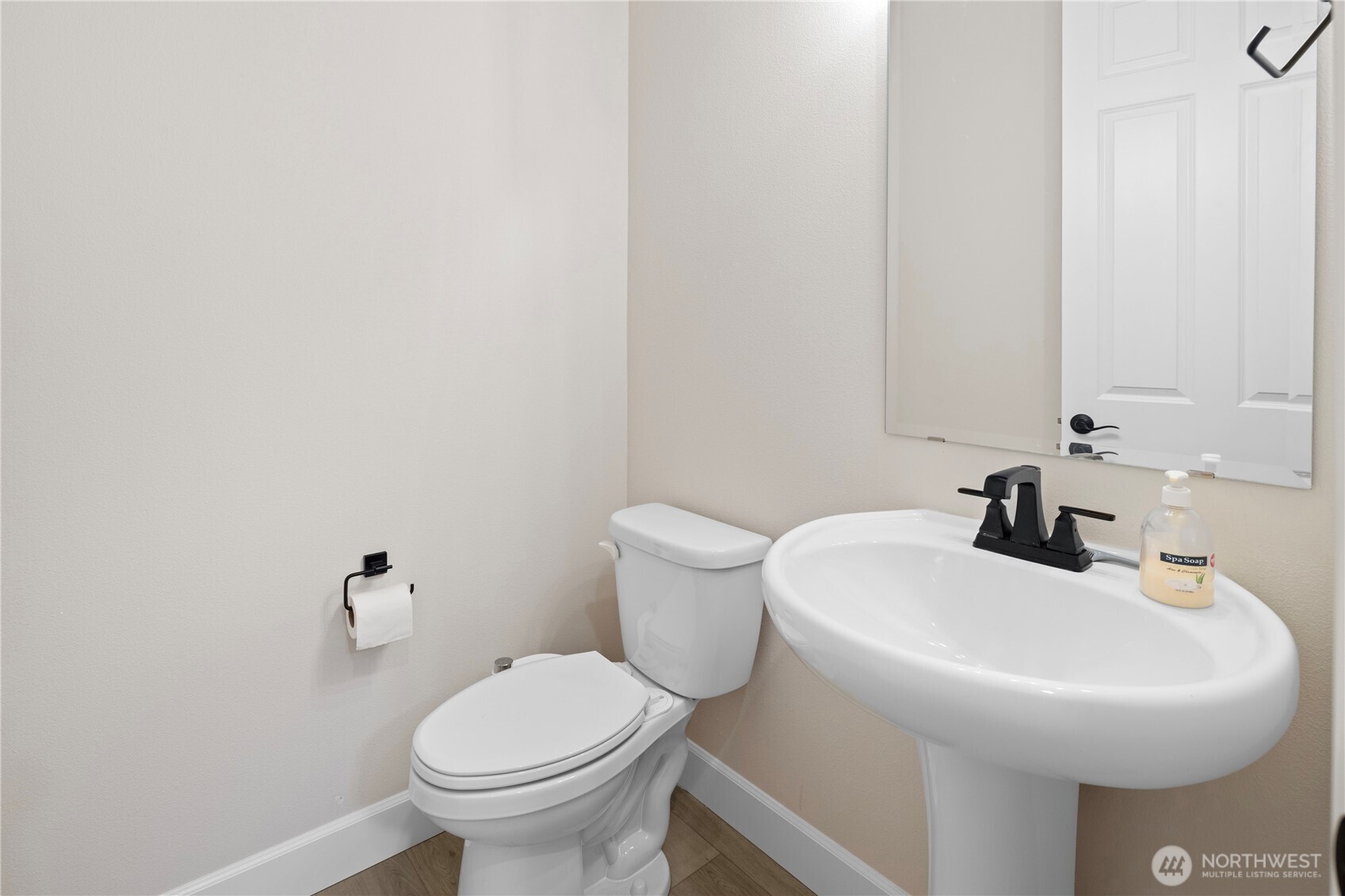 Ferndale, Washington, 98248, United States, 4 Bedrooms Bedrooms, ,3 BathroomsBathrooms,Residential,For Sale,1896950