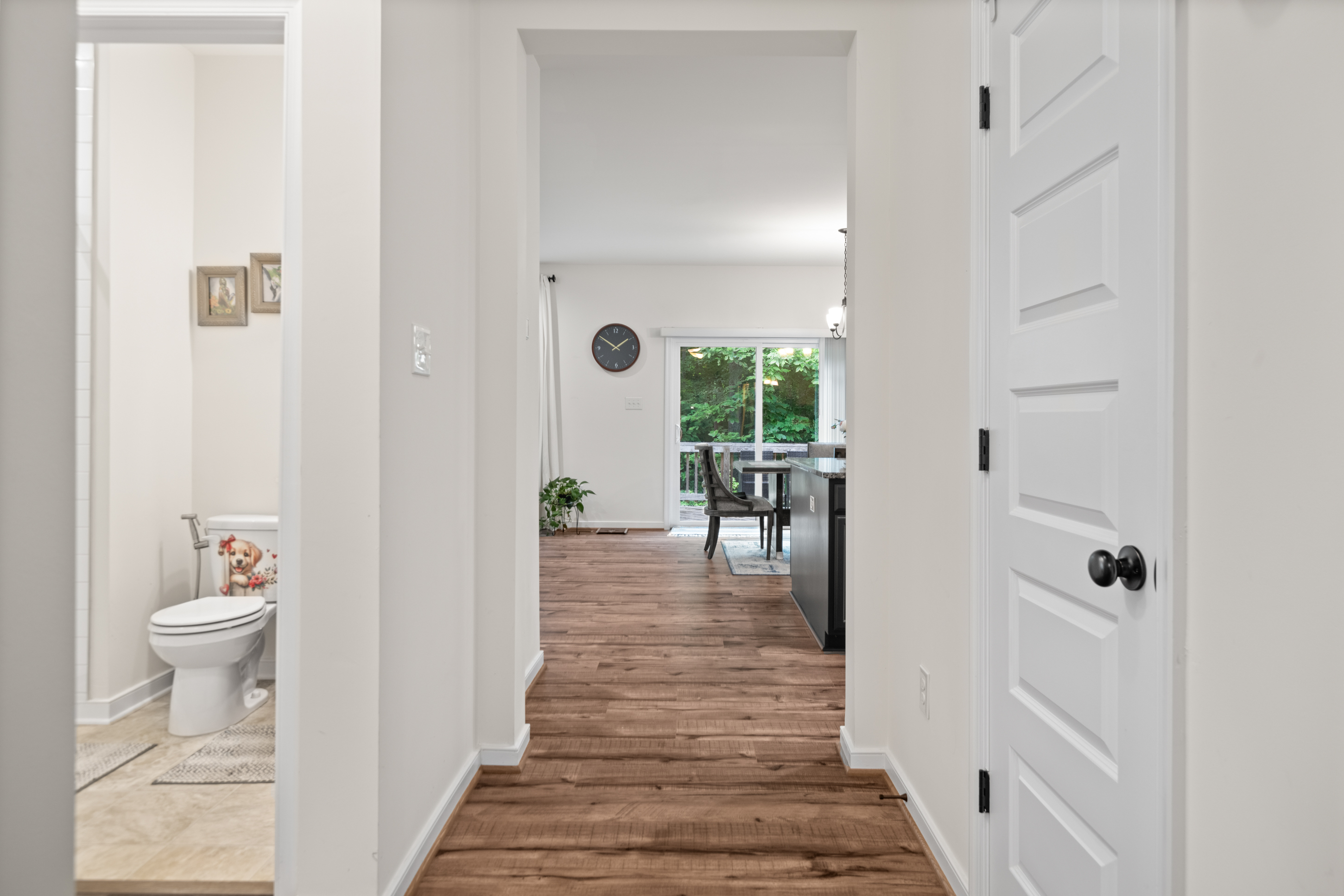 Moseley, Virginia, 23120, United States, 5 Bedrooms Bedrooms, ,3 BathroomsBathrooms,Residential,For Sale,1915307
