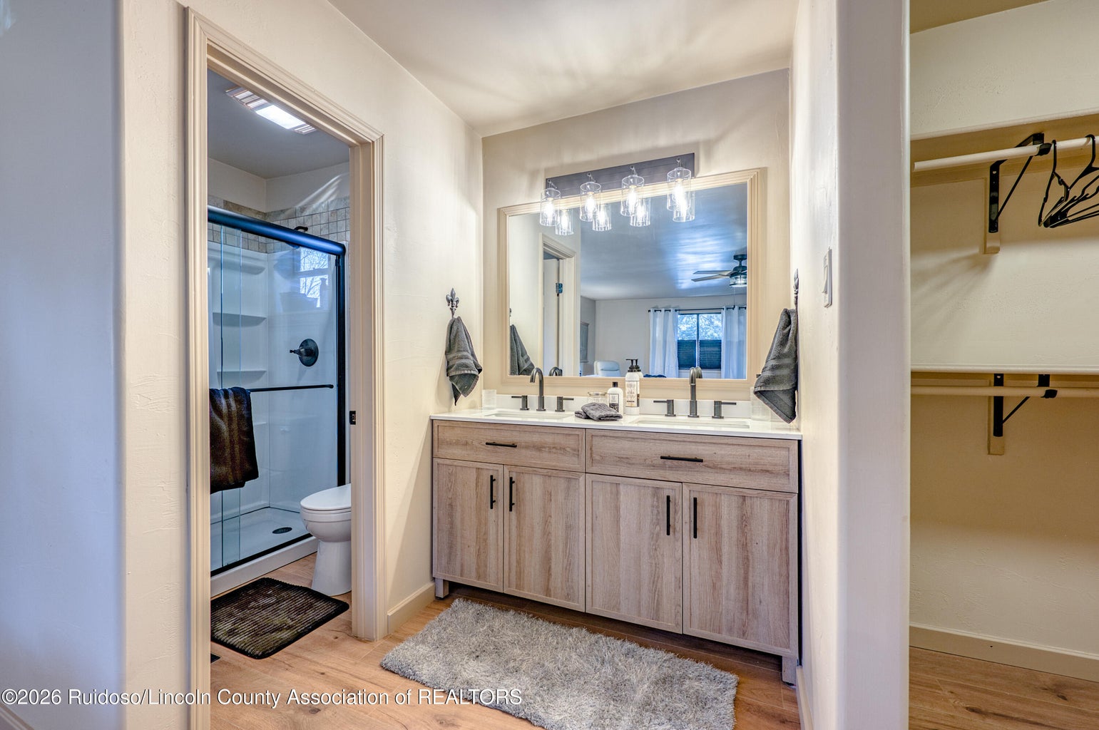 Ruidoso, New Mexico, 88345, United States, 4 Bedrooms Bedrooms, ,3 BathroomsBathrooms,Residential,For Sale,2008088