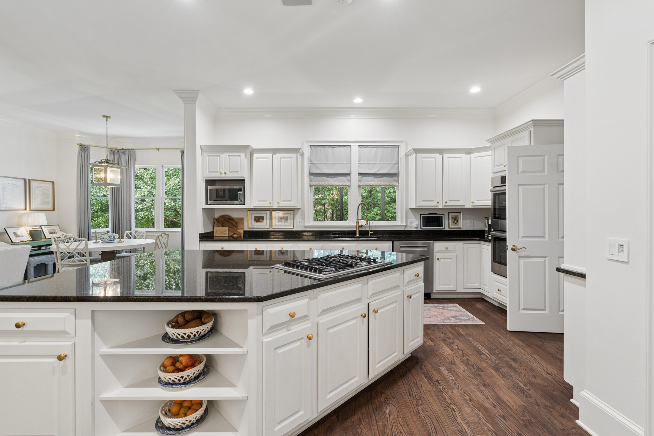  Exceptional Tree-Lined Living in Chastain Park - 物件實景