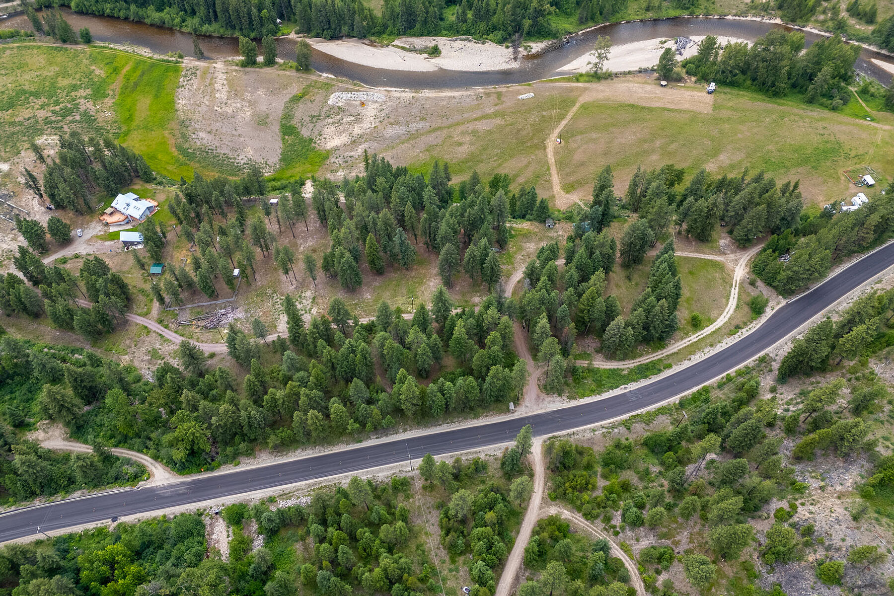  Kettle River Acreage - 物件實景