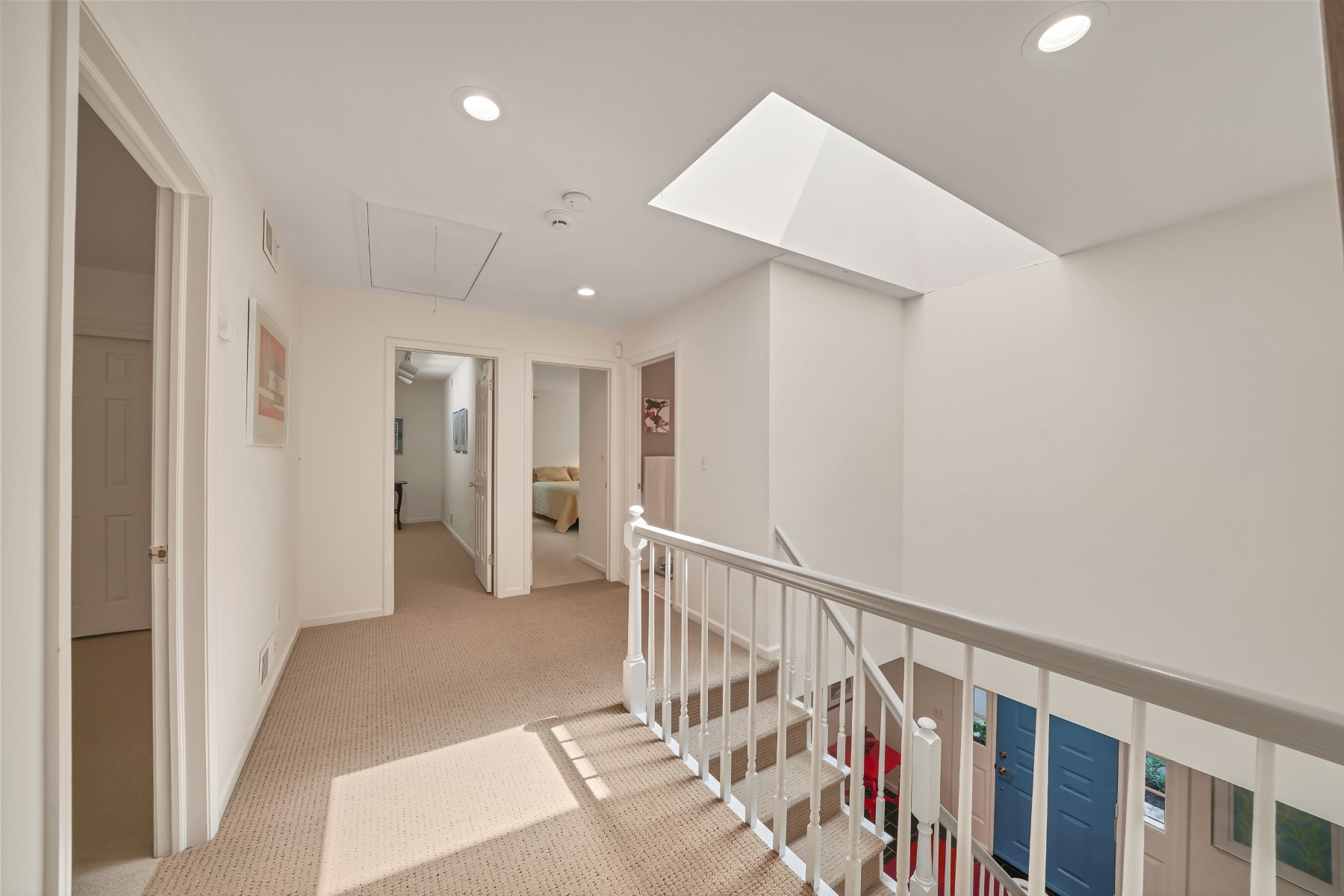  Space and Comfort in a Truly Desirable Setting - 物件實景