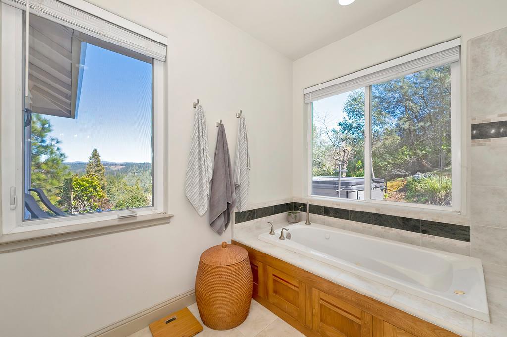 Placerville, California, 95667, United States, 4 Bedrooms Bedrooms, ,3 BathroomsBathrooms,Residential,For Sale,1872985