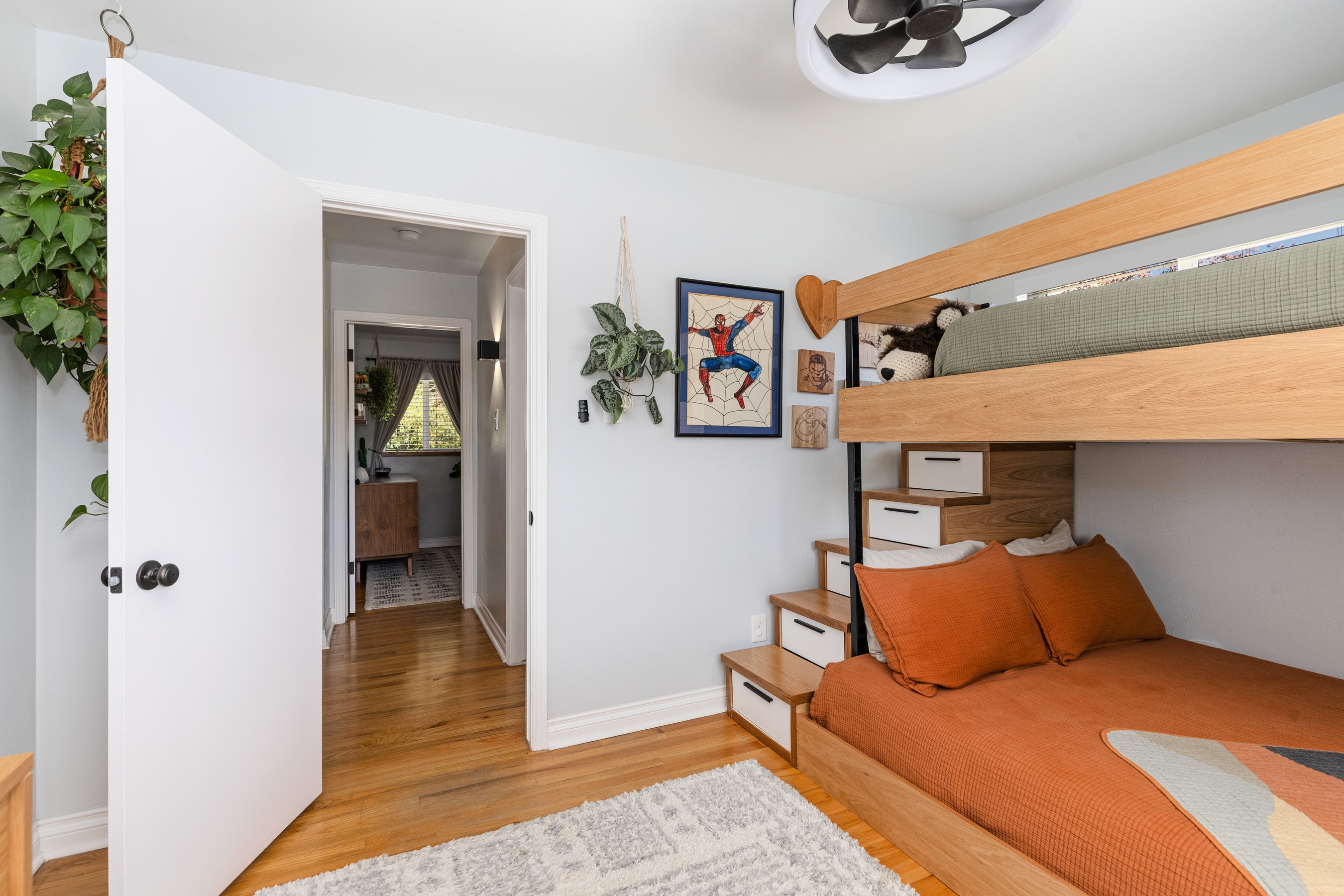  Stylish Ranch Living with Detached ADU - 物件實景