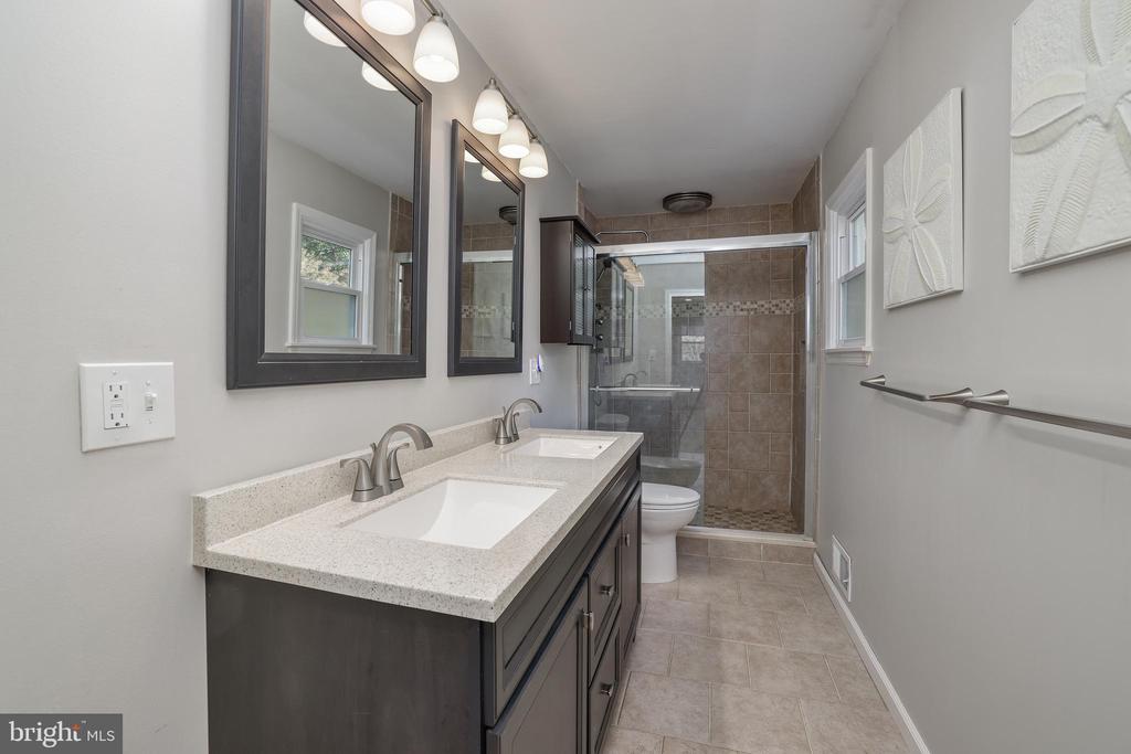 Trenton, New Jersey, 08618, United States, 4 Bedrooms Bedrooms, ,3 BathroomsBathrooms,Residential,For Sale,1995811