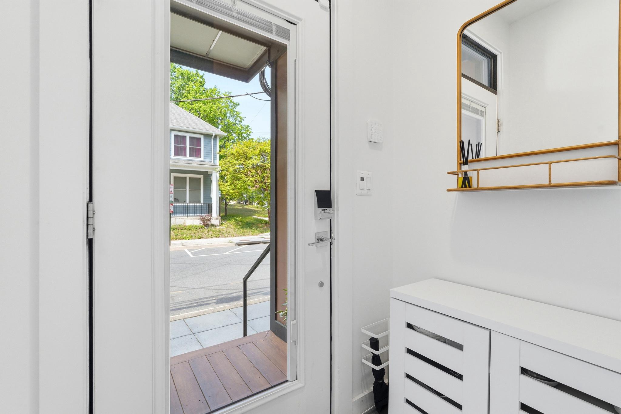  1867 Corcoran Street NE, Washington, DC, 20002 - 物件實景