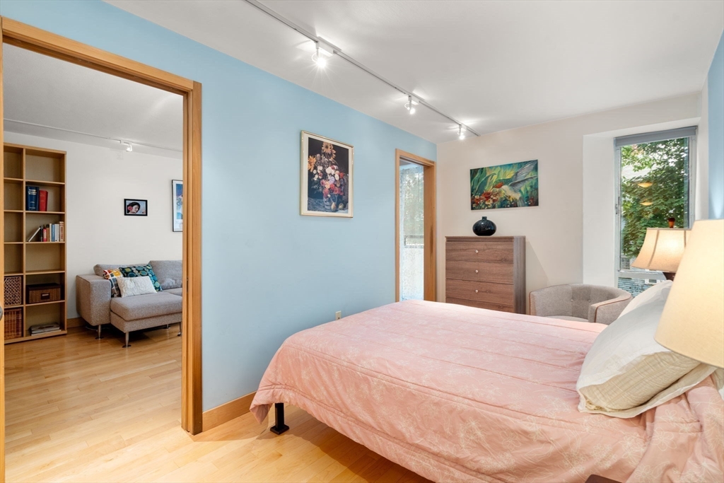 Cambridge, Massachusetts, 02138, United States, 1 Bedroom Bedrooms, ,1 BathroomBathrooms,Residential,For Sale,1856258