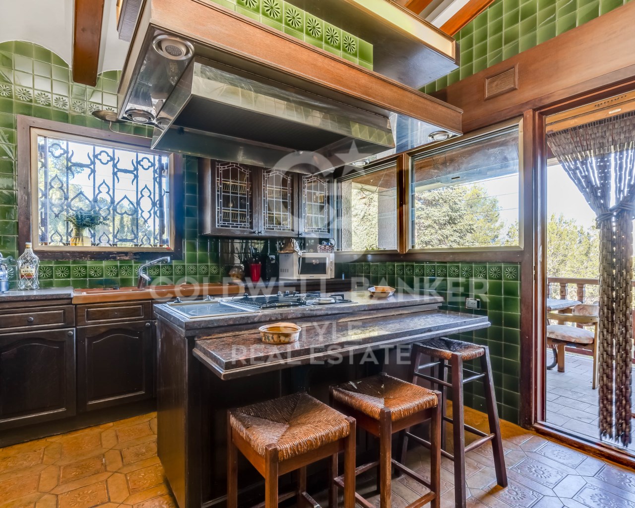 Castellví de Rosanes, Catalonia, ES, 5 Bedrooms Bedrooms, ,3 BathroomsBathrooms,Residential,For Sale,1722503