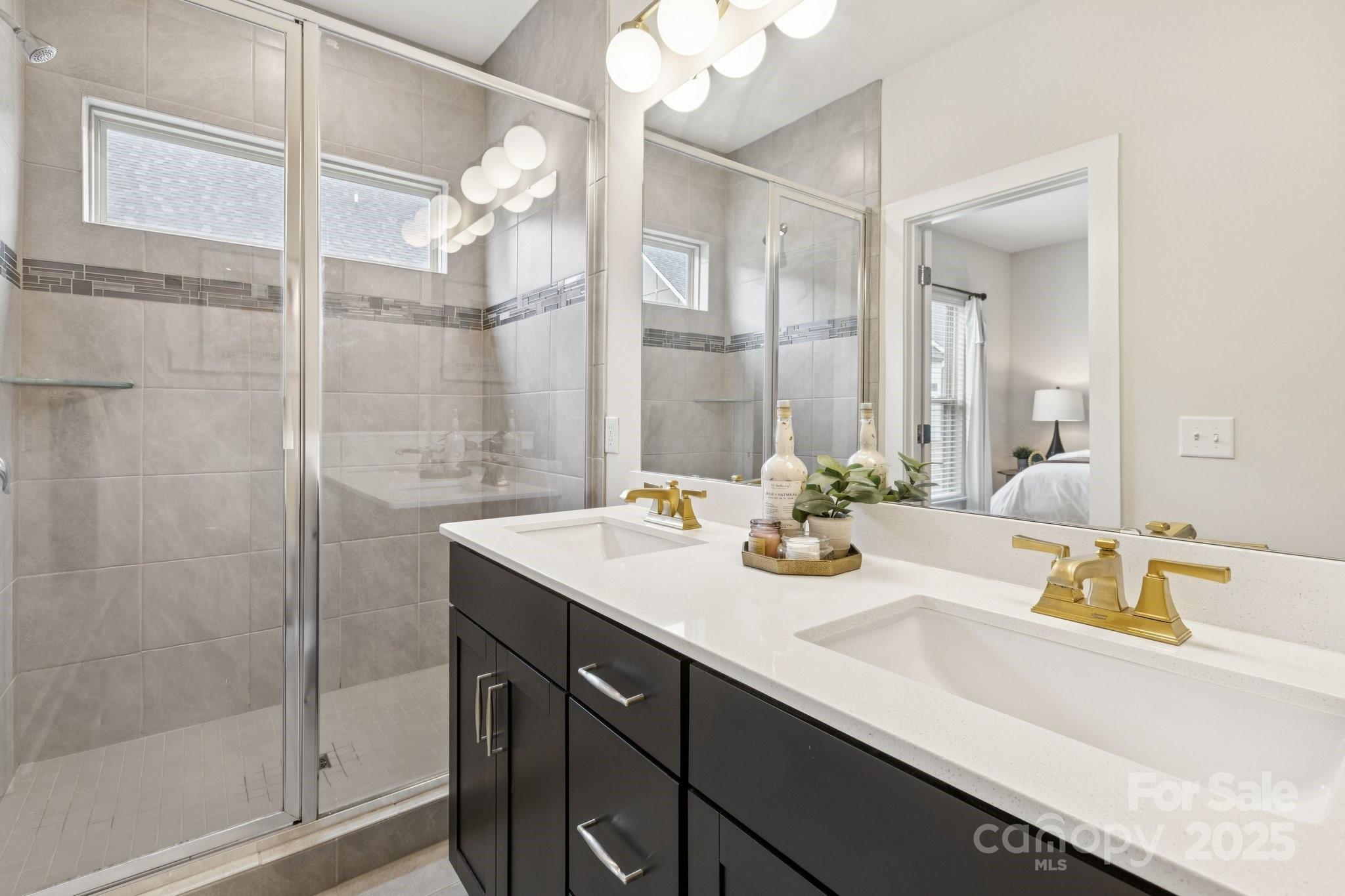 Charlotte, North Carolina, 28204, United States, 3 Bedrooms Bedrooms, ,4 BathroomsBathrooms,Residential,For Sale,1958271