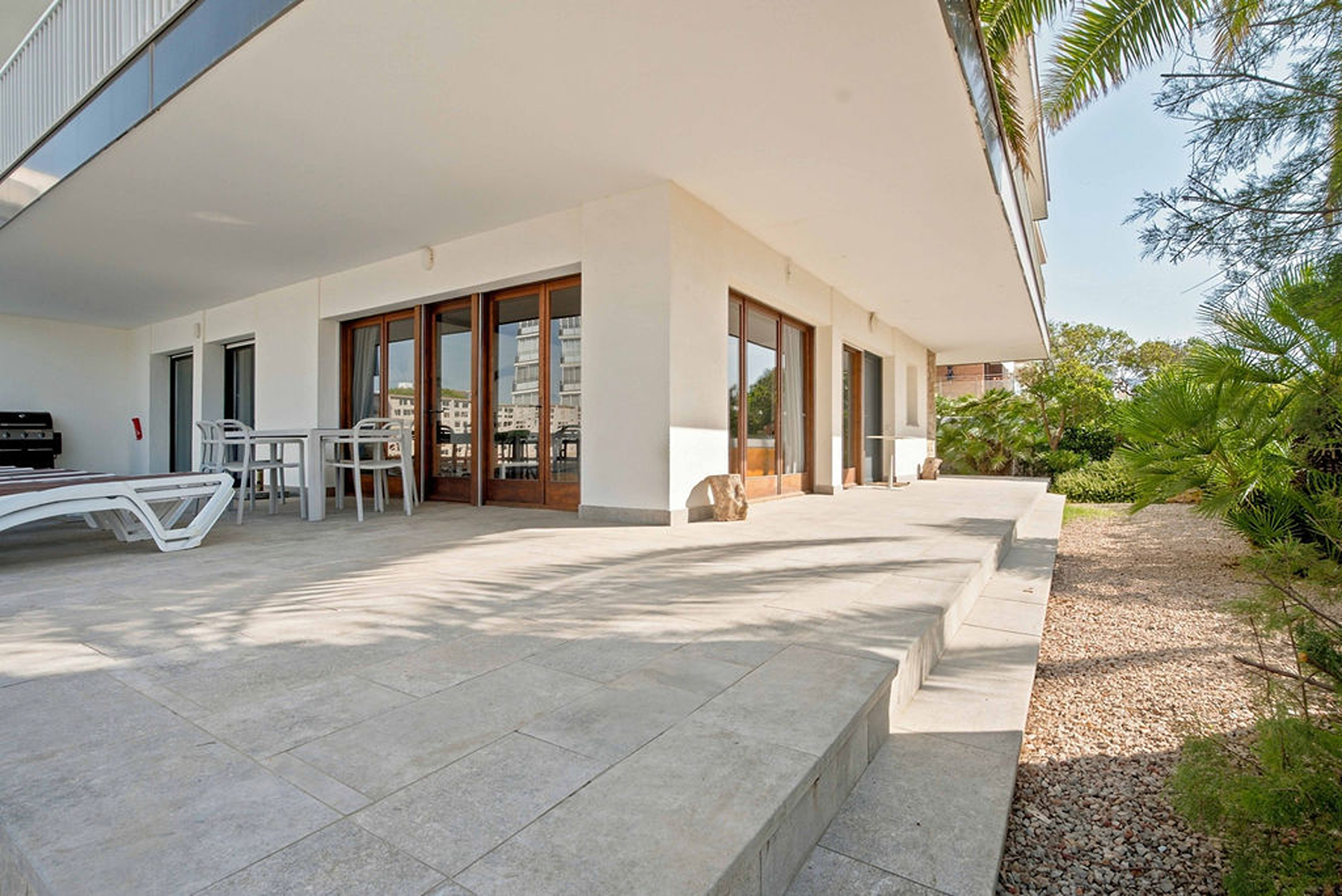  Exclusive beachfront building with tourist rental licenses - 物件實景