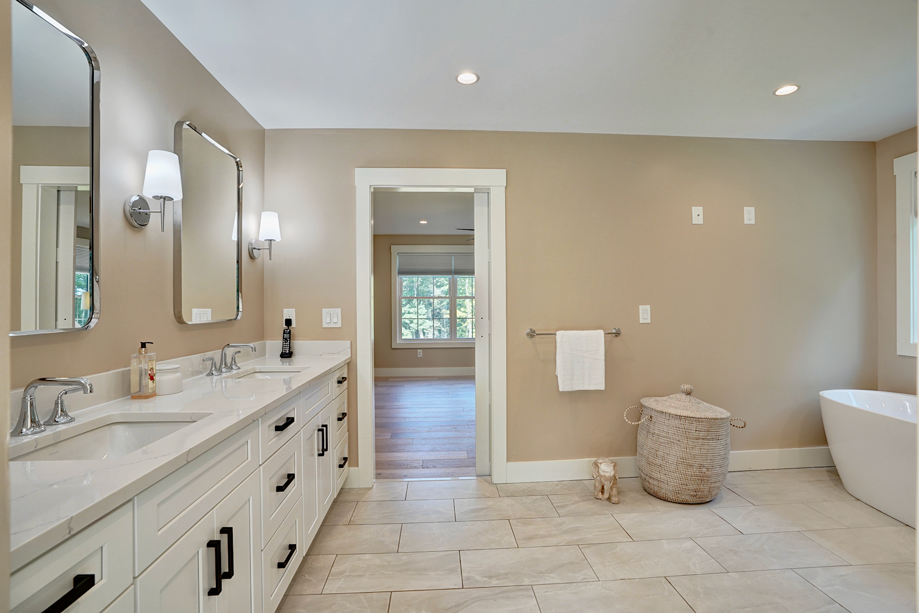  14 Osgood Road Kensington NH - 物件實景