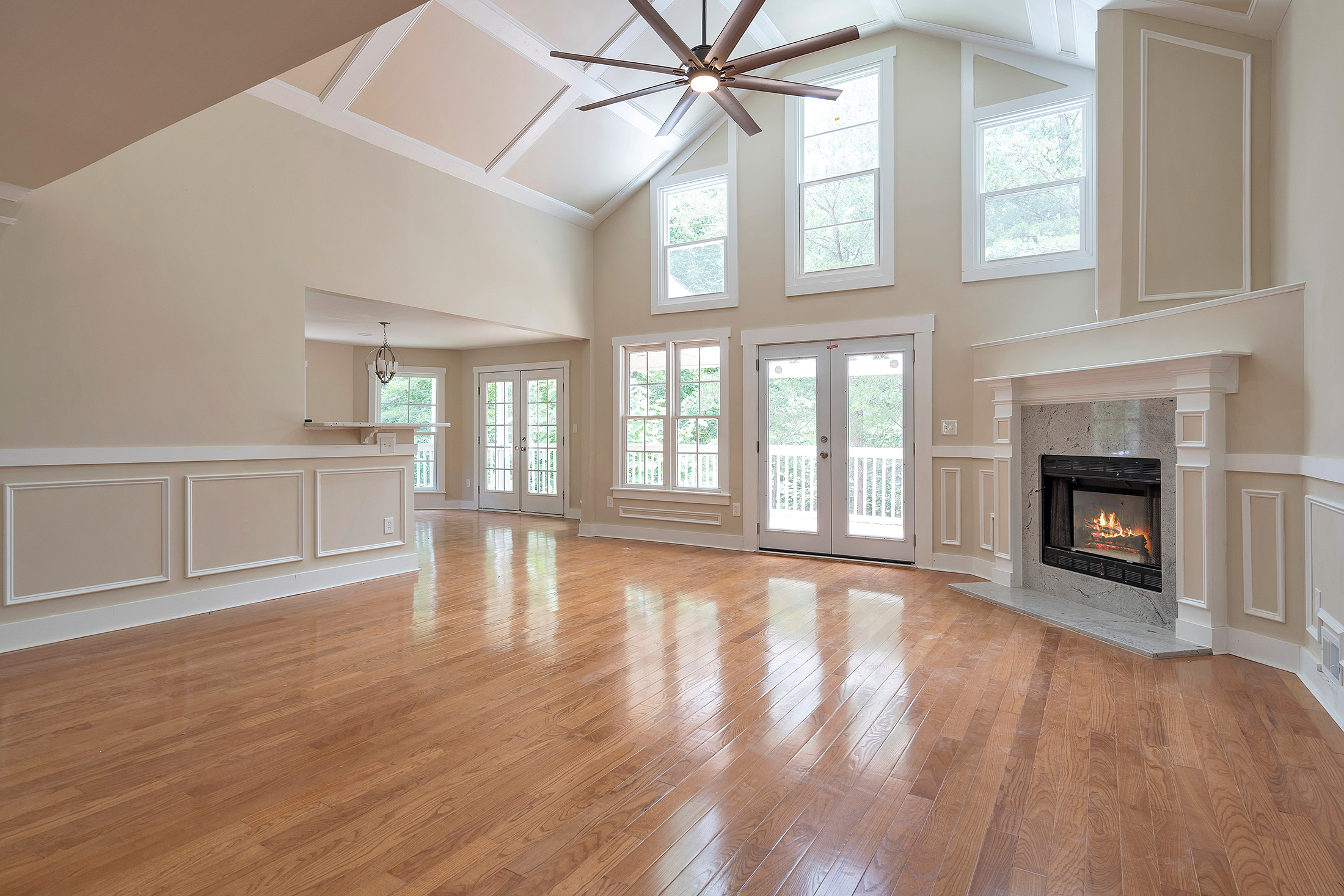  Custom Home on Two Private Acres - 物件實景