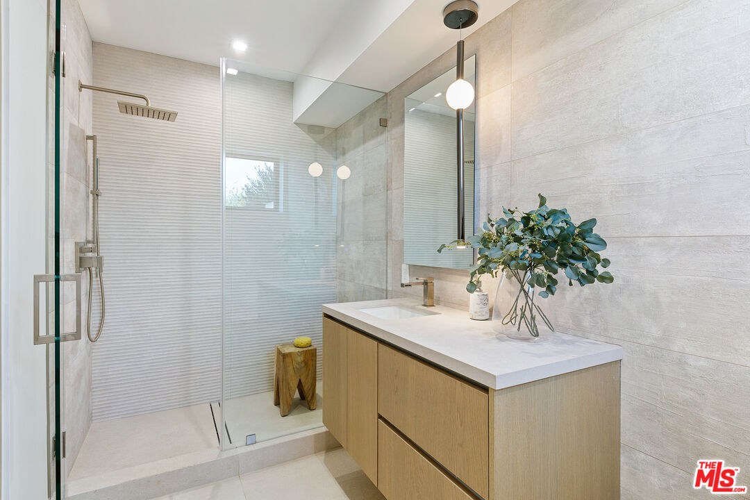 29623 Cuthbert Rd, Malibu, California, 90265, United States, 5 Bedrooms Bedrooms, ,8 BathroomsBathrooms,Residential,For Sale,29623 Cuthbert Rd,1682561