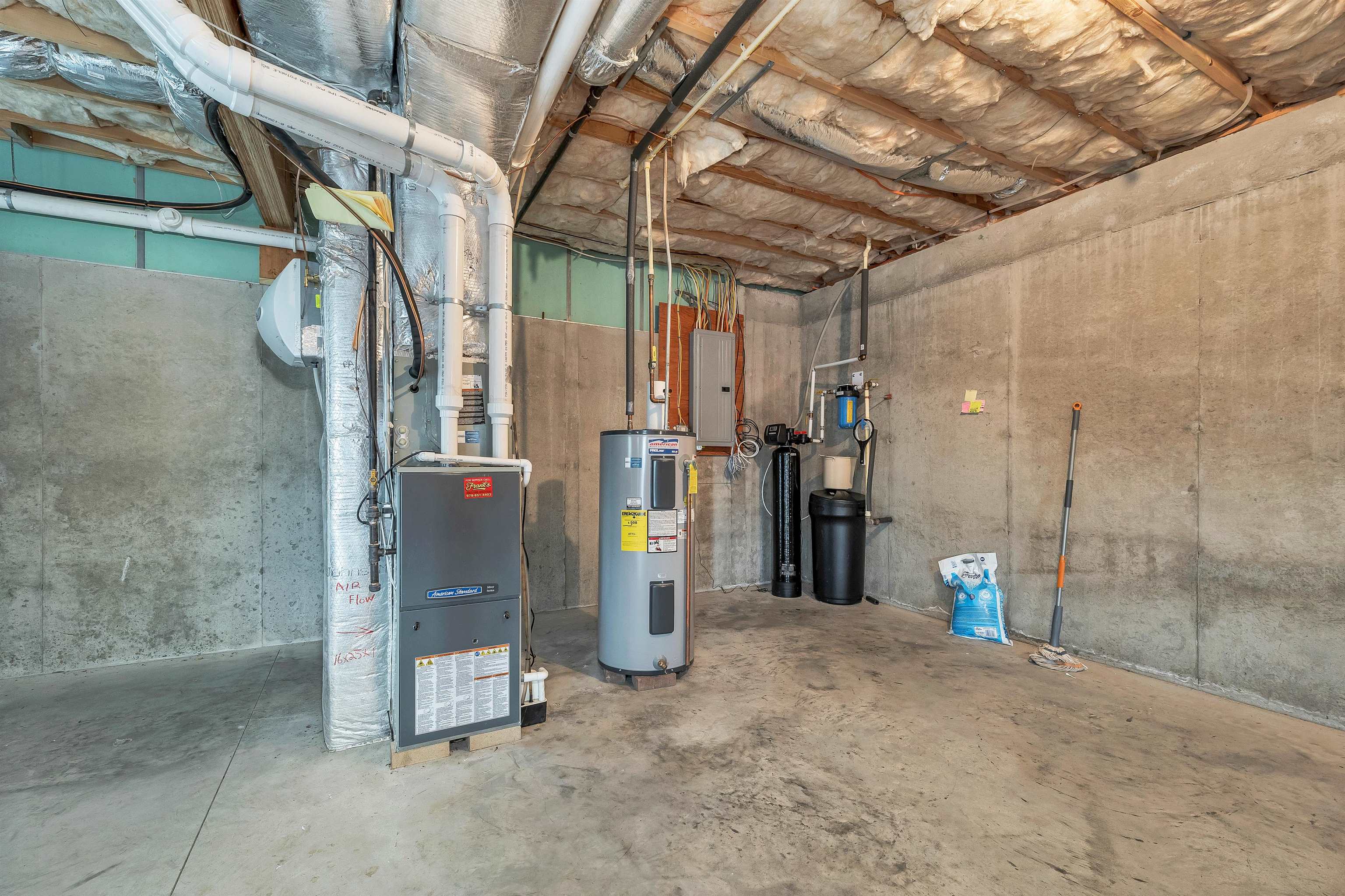 Windham, New Hampshire, 03087, United States, 2 Bedrooms Bedrooms, ,1 BathroomBathrooms,Residential,For Sale,2001835