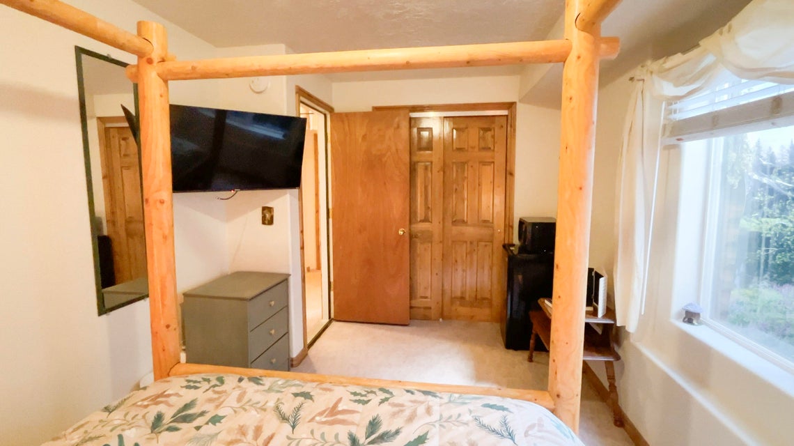 Brian Head, Utah, 84719, United States, 5 Bedrooms Bedrooms, ,3 BathroomsBathrooms,Residential,For Sale,1951004