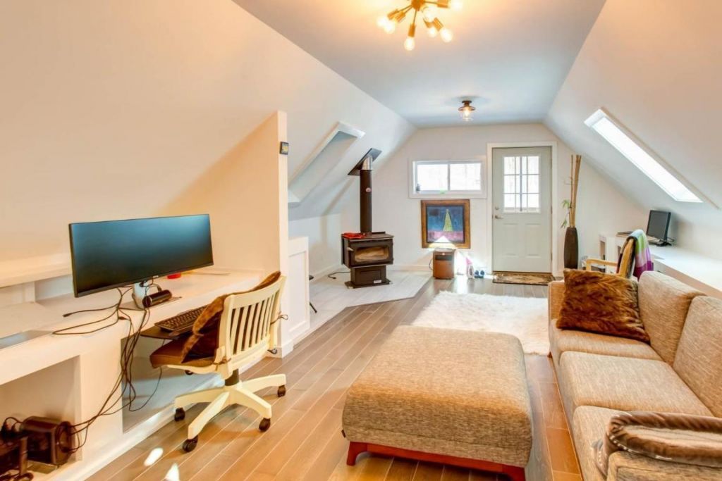 Bovina Center, New York, 13740, United States, 4 Bedrooms Bedrooms, ,5 BathroomsBathrooms,Residential,For Sale,1966687