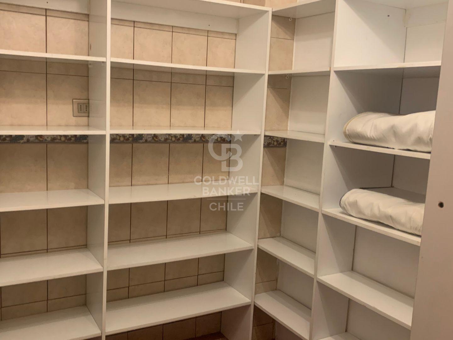 Viña Del Mar, Chile, 5 Bedrooms Bedrooms, ,3 BathroomsBathrooms,Residential,For Sale,1729843