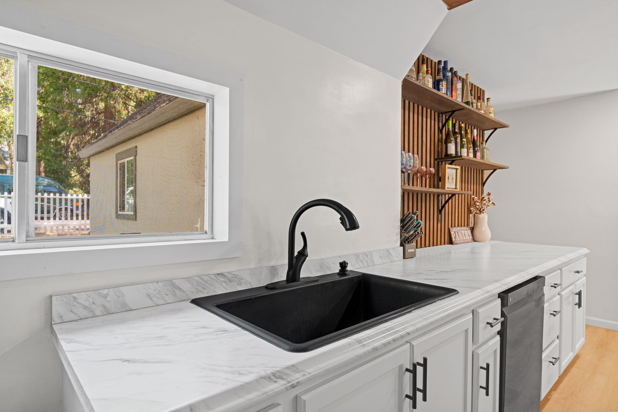  4934 Cedar Drive, Camino, CA 95709 - 物件實景