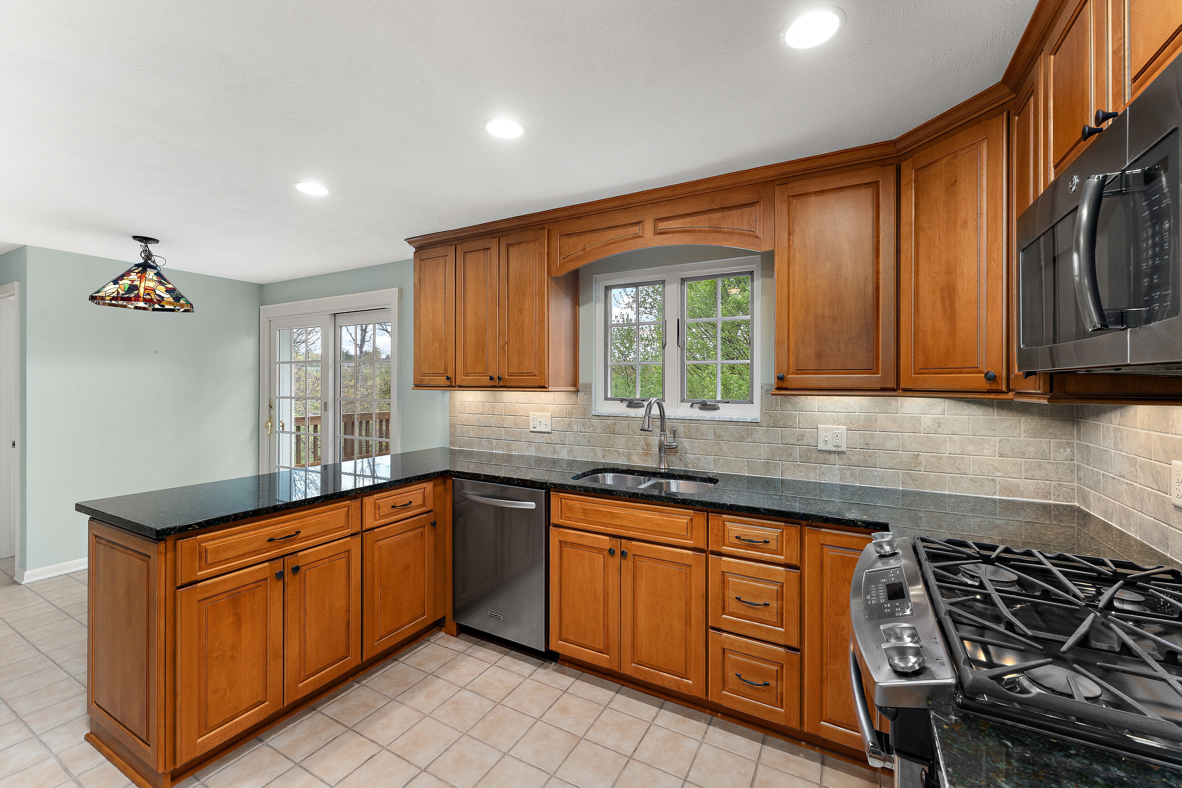  8290 Bramble Lane, Pittsburgh, PA 15237 - 物件實景